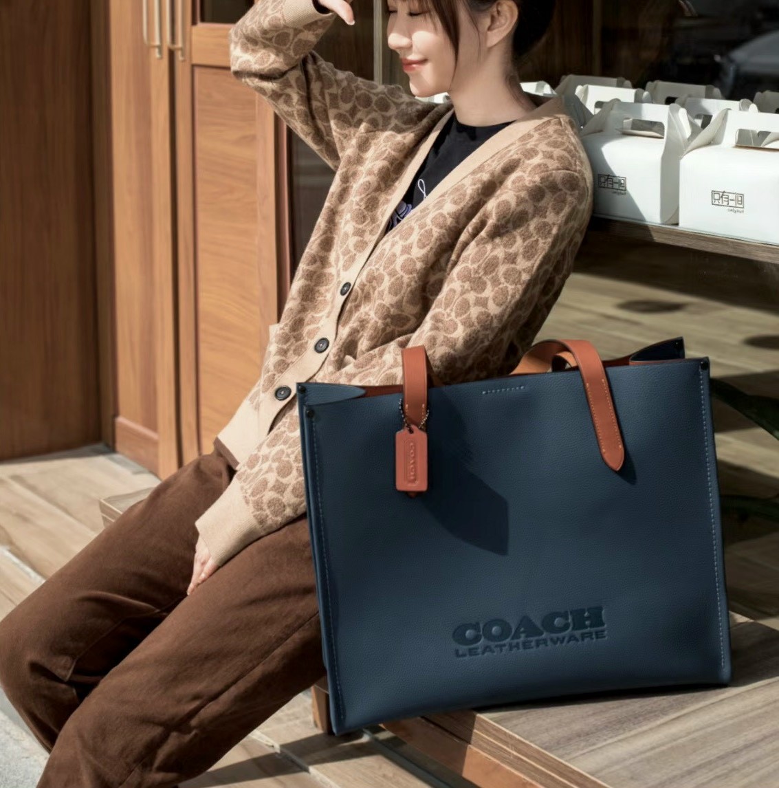 TÚI XÁCH NỮ COACH RELAY TOTE BAG 41 BLACK POLISHED PEBBLE LEATHER CH756 7
