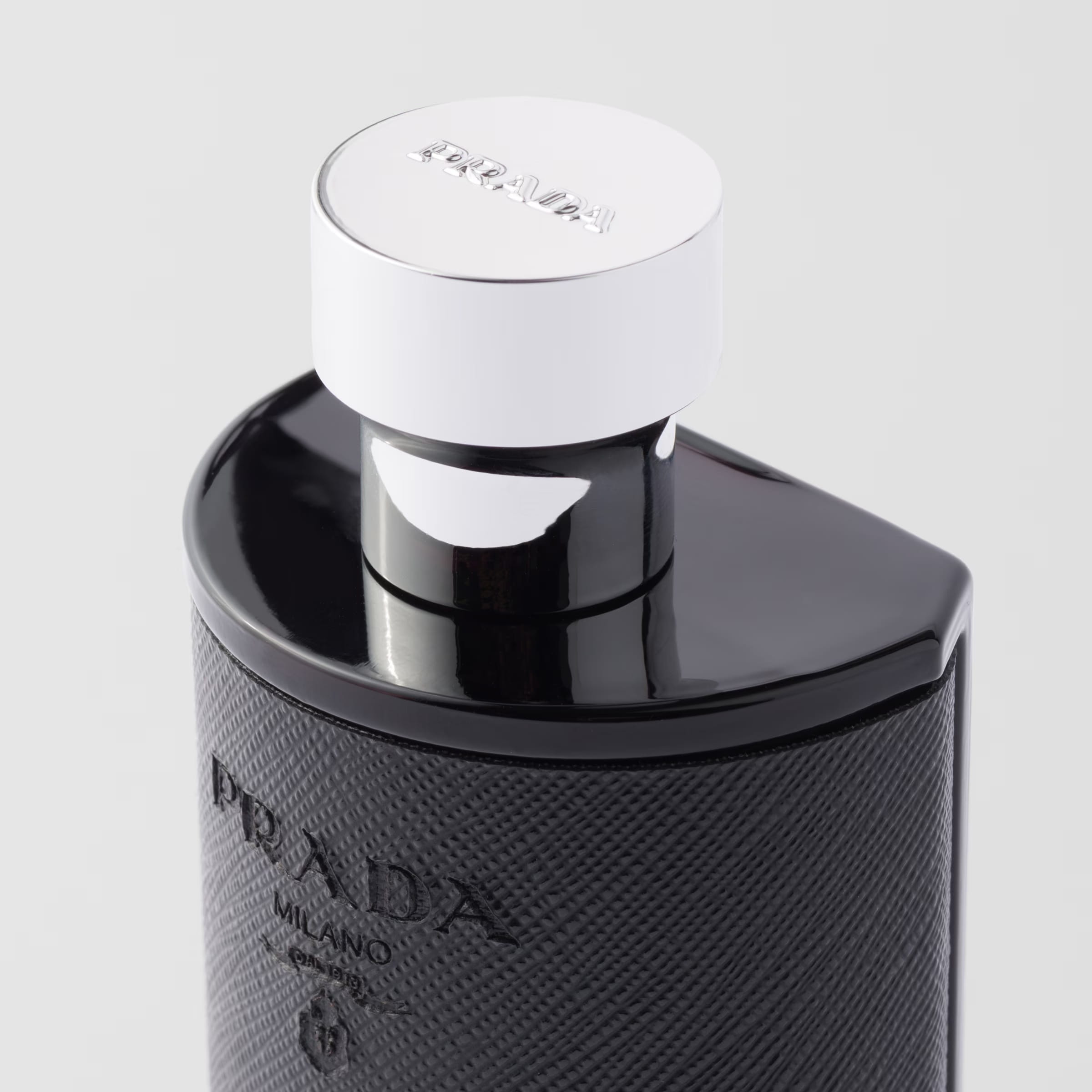 Nước Hoa Nam Prada L Homme Intense Eau De Parfum 3