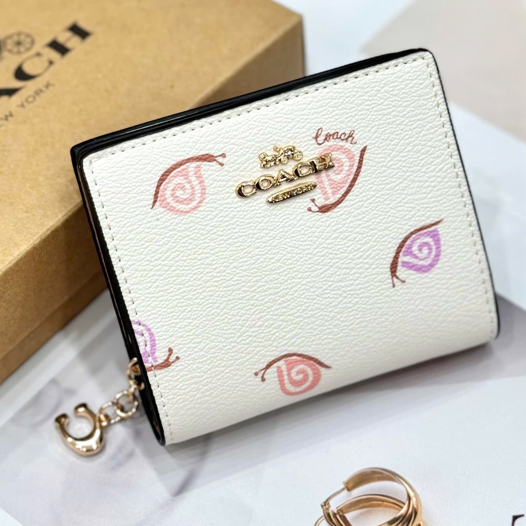 Ví Coach Snap Wallet with Snail Print C9913 6