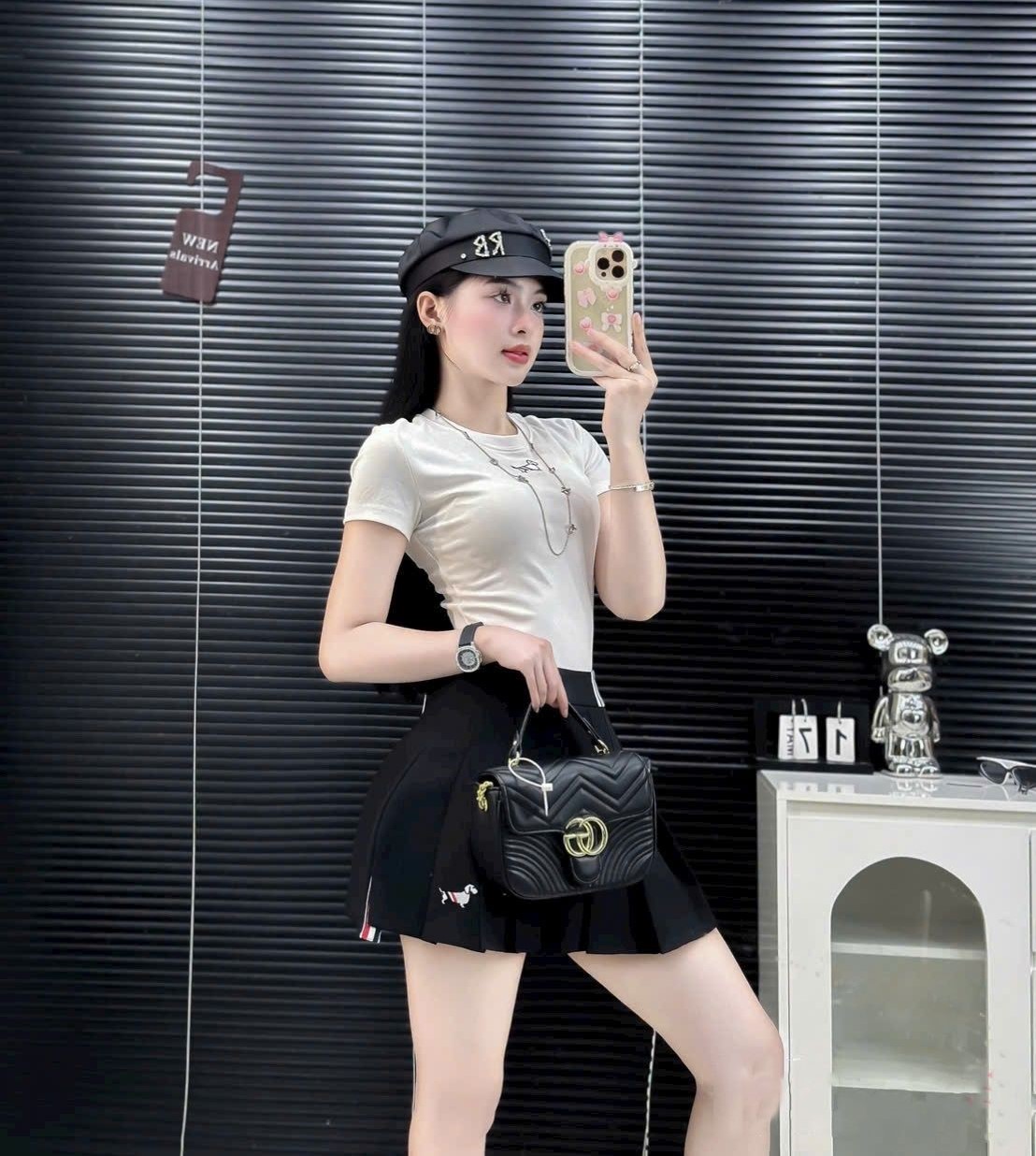 Set áo thun váy xếp ly Thom Browne 6