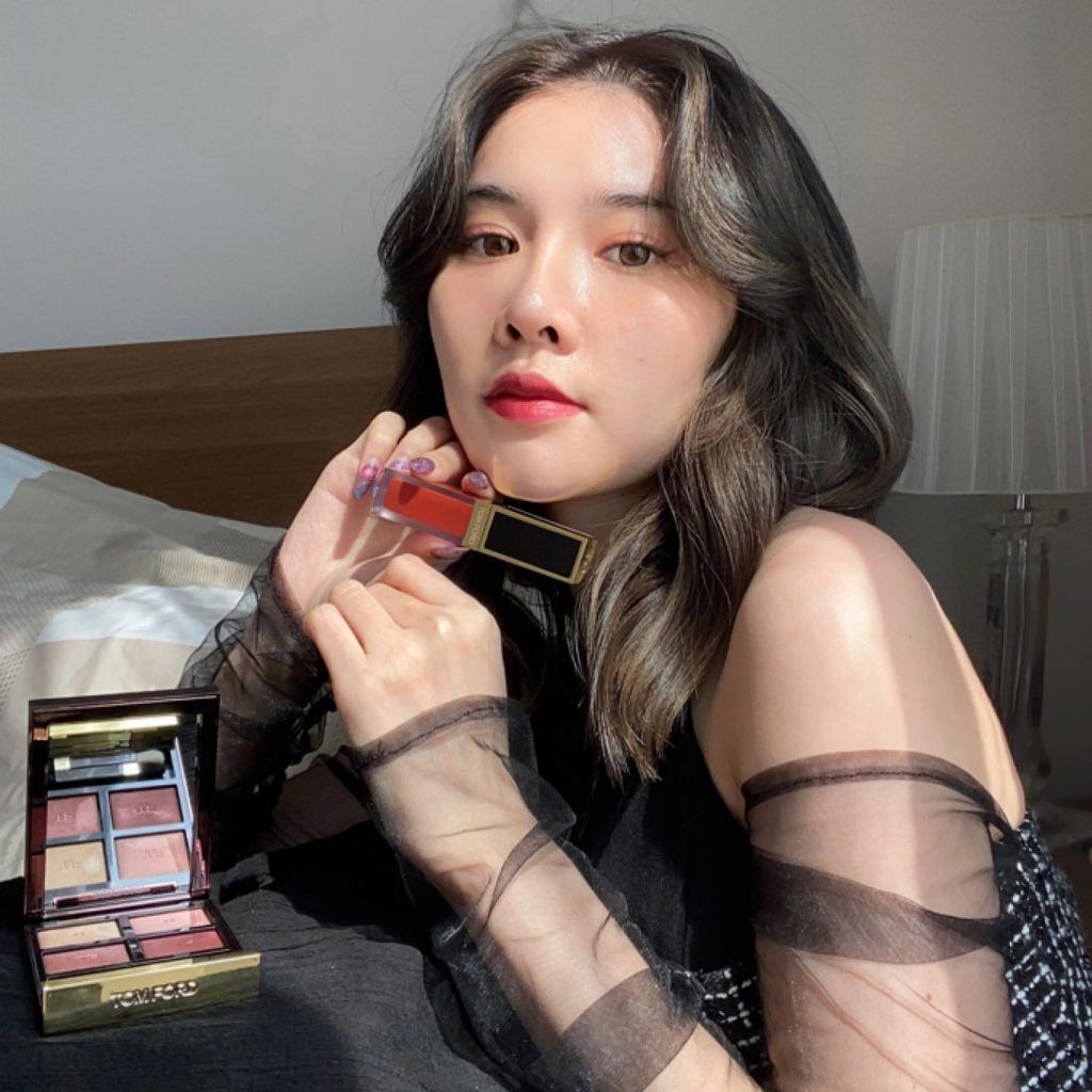 Son Kem Tom Ford Liquid Lip Luxe Matte Màu 124 Secret Rendezvous Đỏ Đất 9