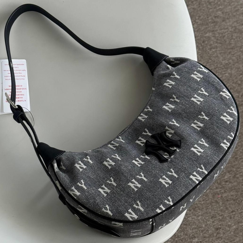 Túi kẹp nách MLB Classic Monogram Vintage Denim Hobo Bag New York Yankees Grey 3ABQMV55N-50CGS 5