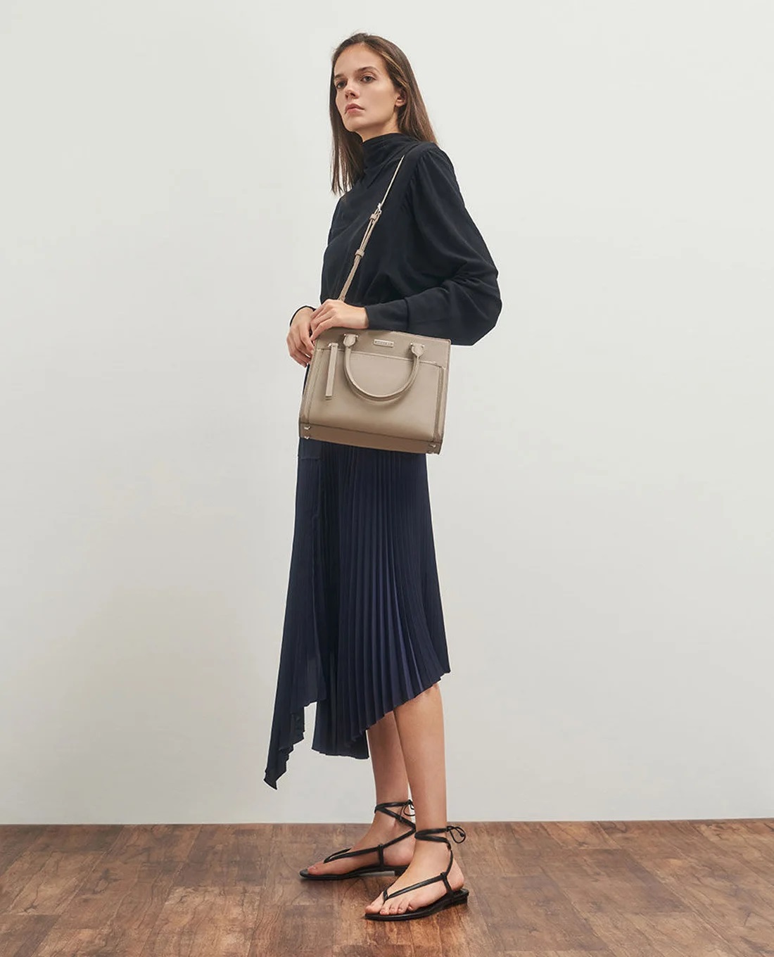 TÚI CHARLES KEITH DOUBLE HANDLE FRONT ZIP TOTE BAG 19