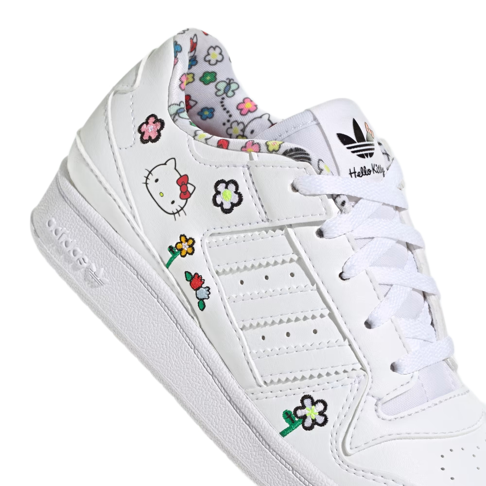 Giày Adidas x Hello Kitty Forum Low Cloud White Core Black IG030 2