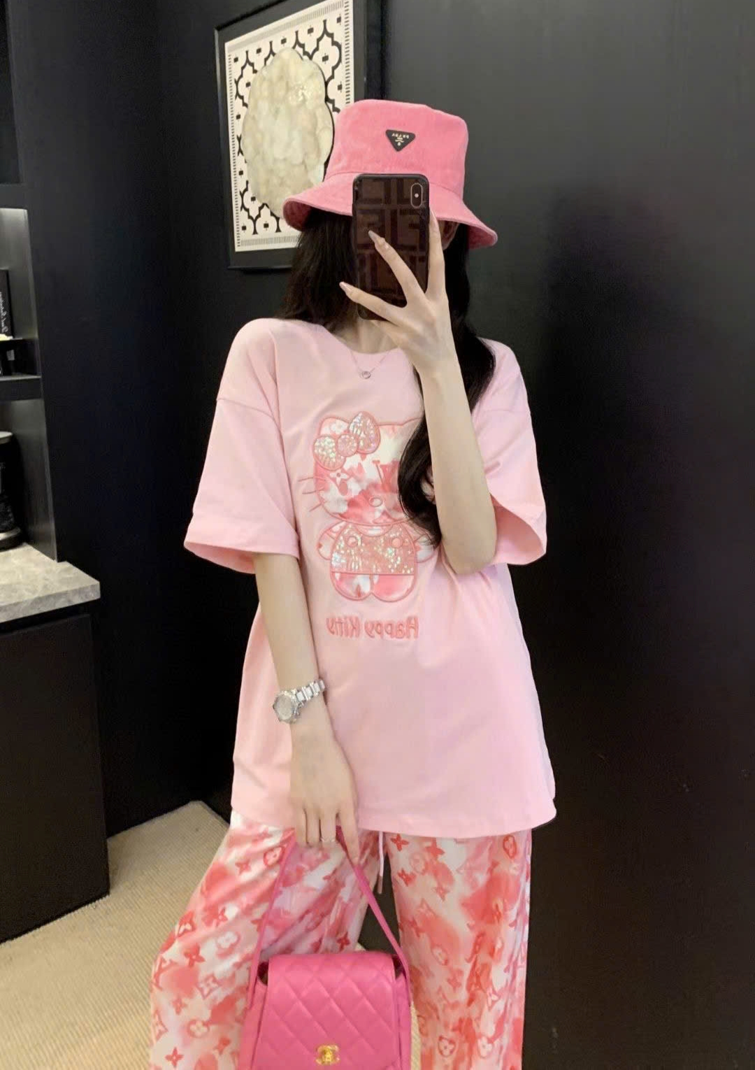 Set bộ áo thun quần dài hồng lưng thun LV 1