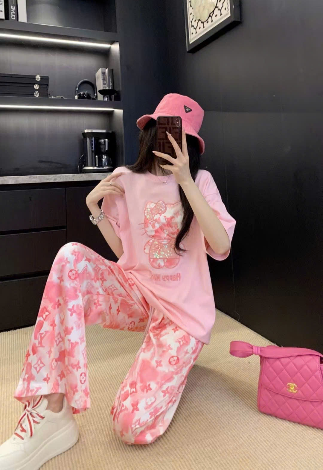 Set bộ áo thun quần dài hồng lưng thun LV 5