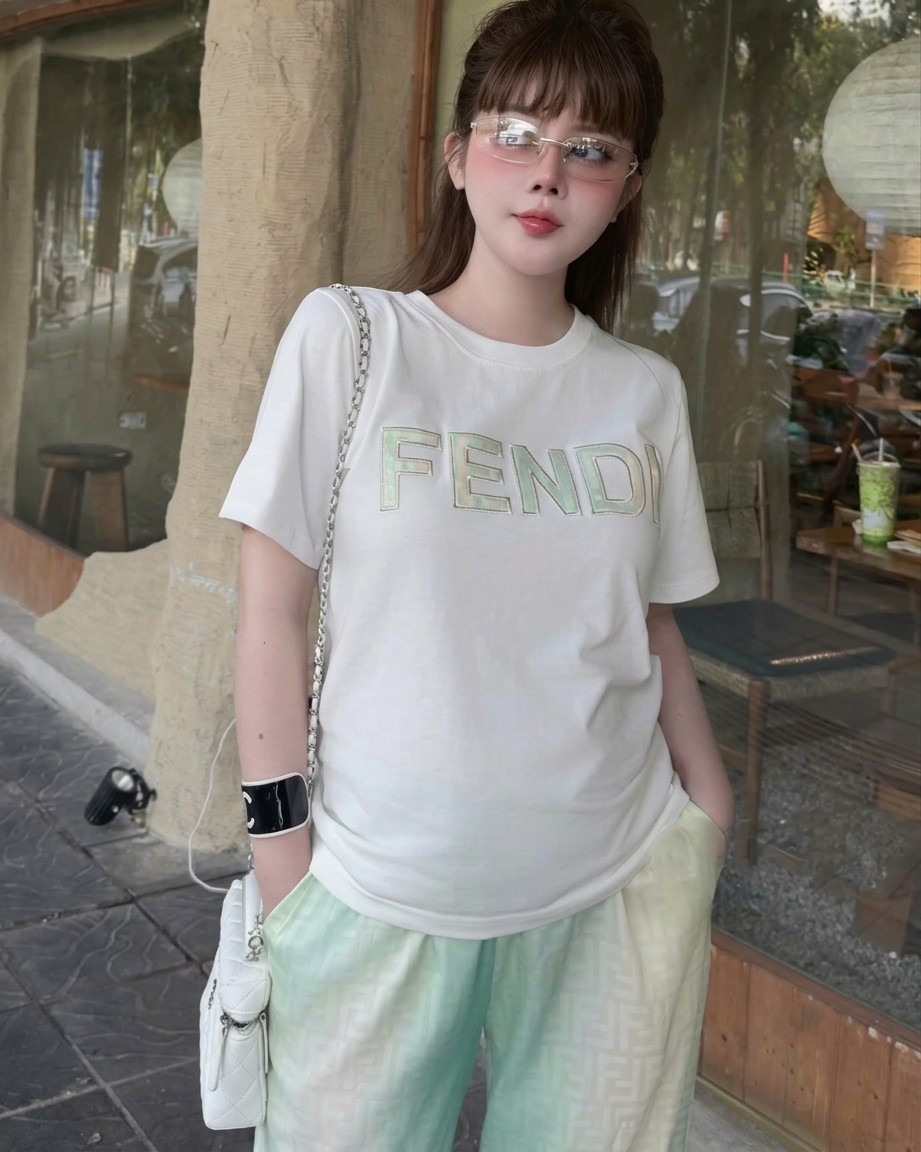 Set bộ áo thun tay ngắn quần dài nữ Fendi 3