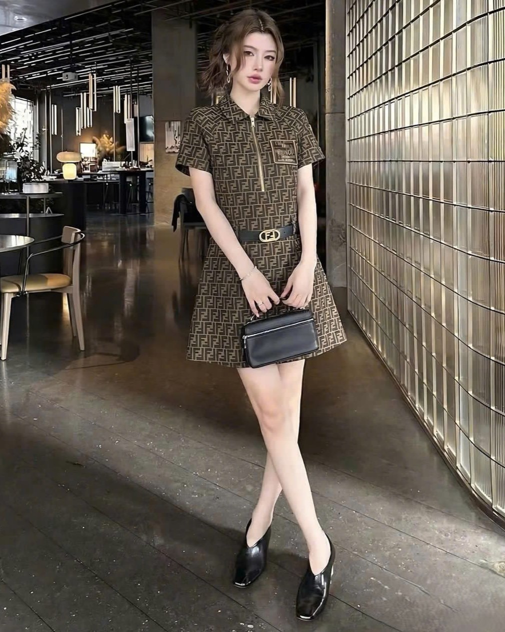 Áo đầm nữ nâu kèm thắt lưng Fendi 6