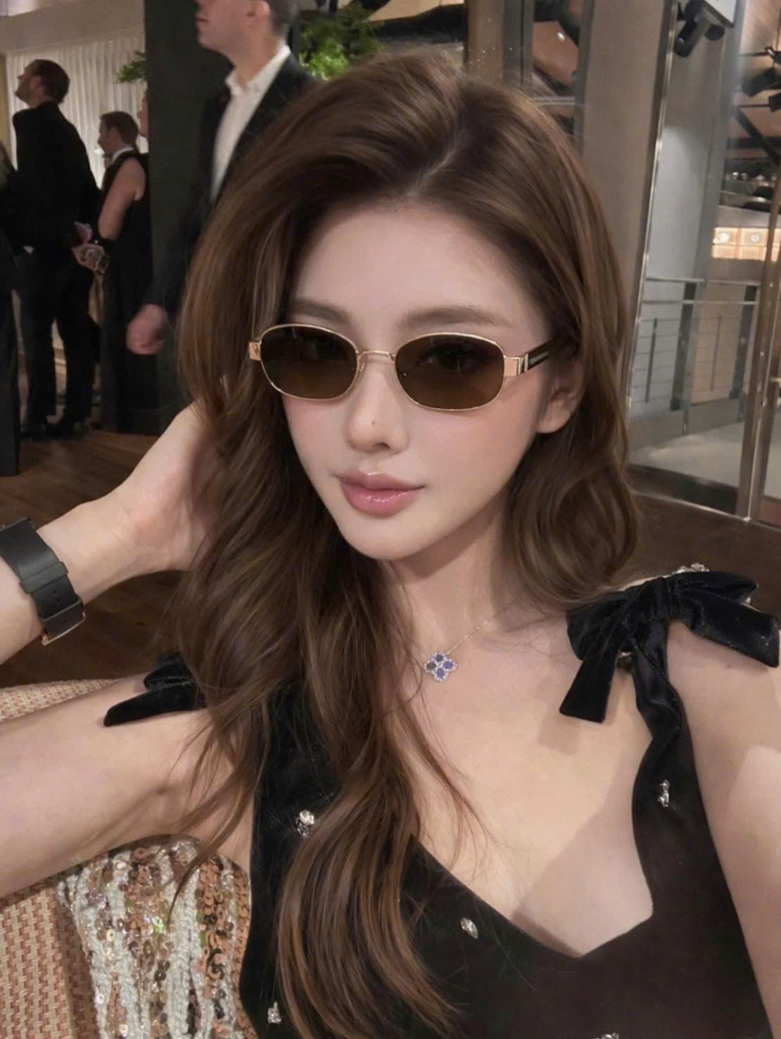 Kính Mát Yves Saint Laurent YSL Oval Sunglasses SL706 001 Gold Brown 6