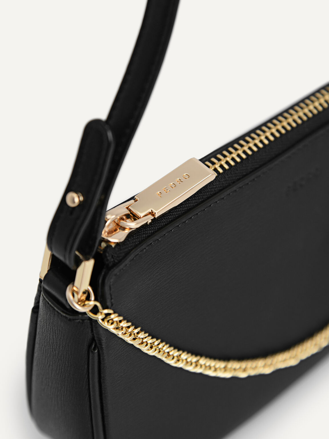 TÚI XÁCH PEDRO MADDY LEATHER CHAIN DETAILED SHOULDER BAG 13