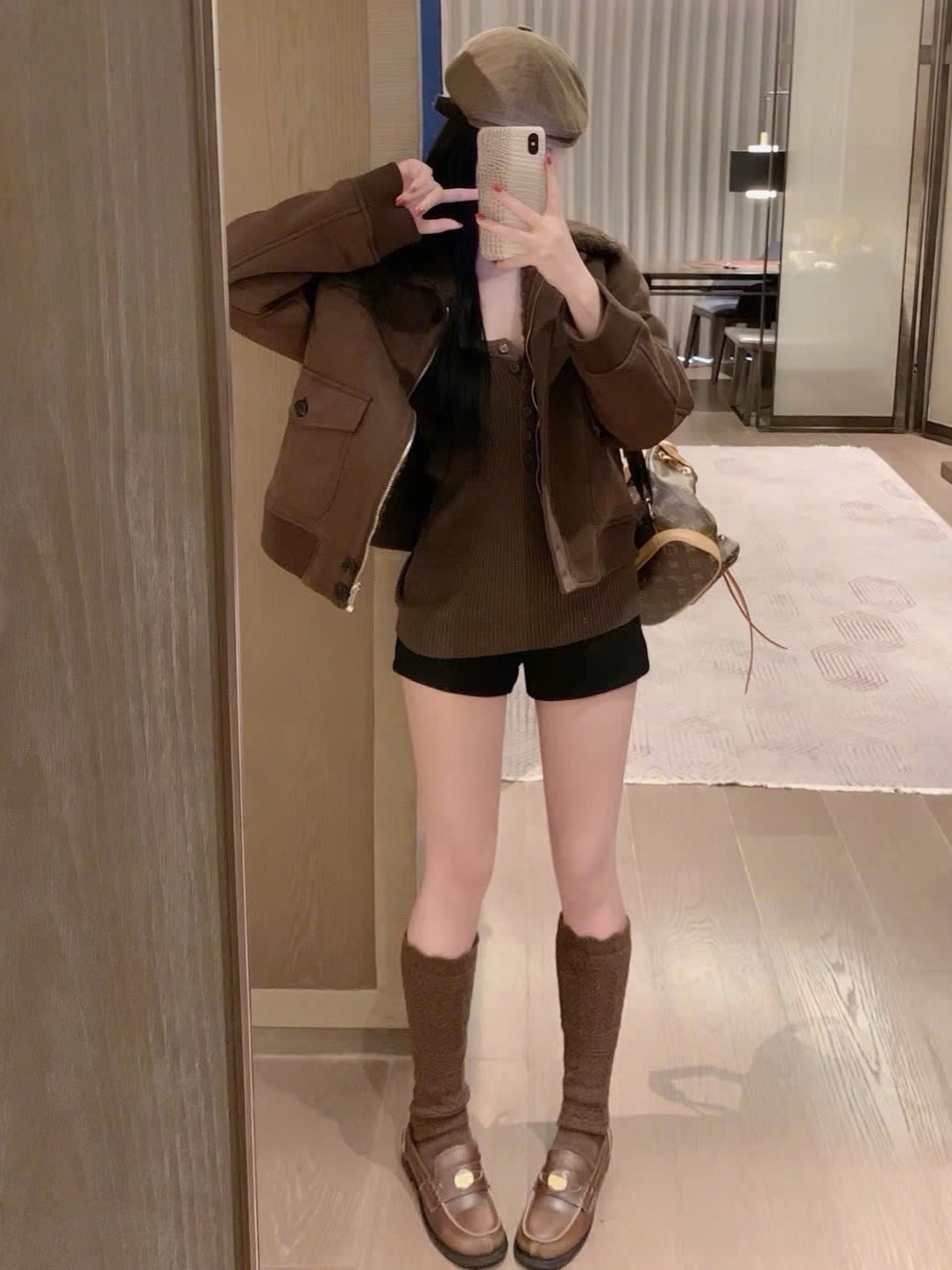 Áo khoác da lộn nâu Miu Miu 3