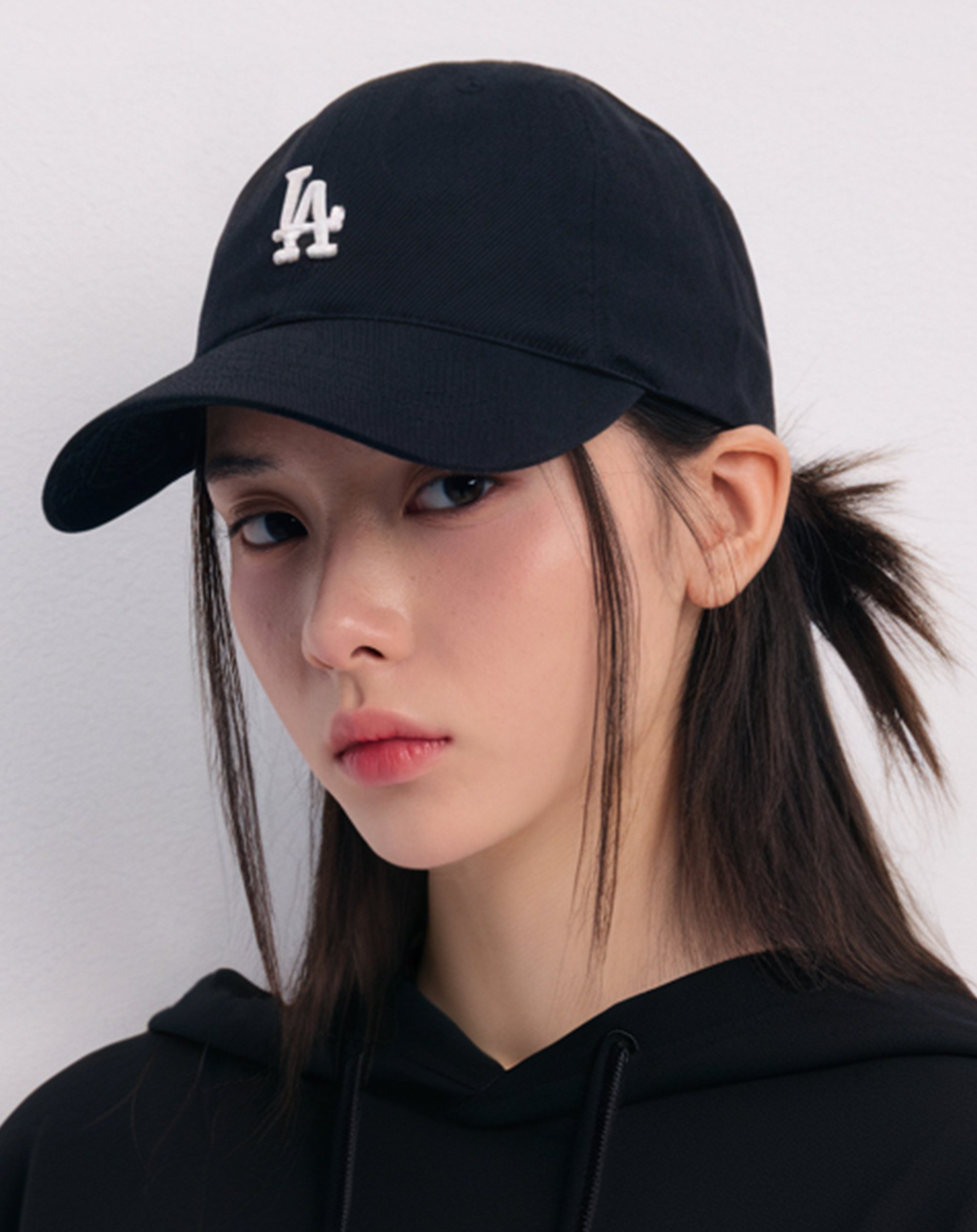 Nón MLB LA Rookie Unstructured Ball Cap LA Dodgers Black 3ACP7701N-07BKS 1