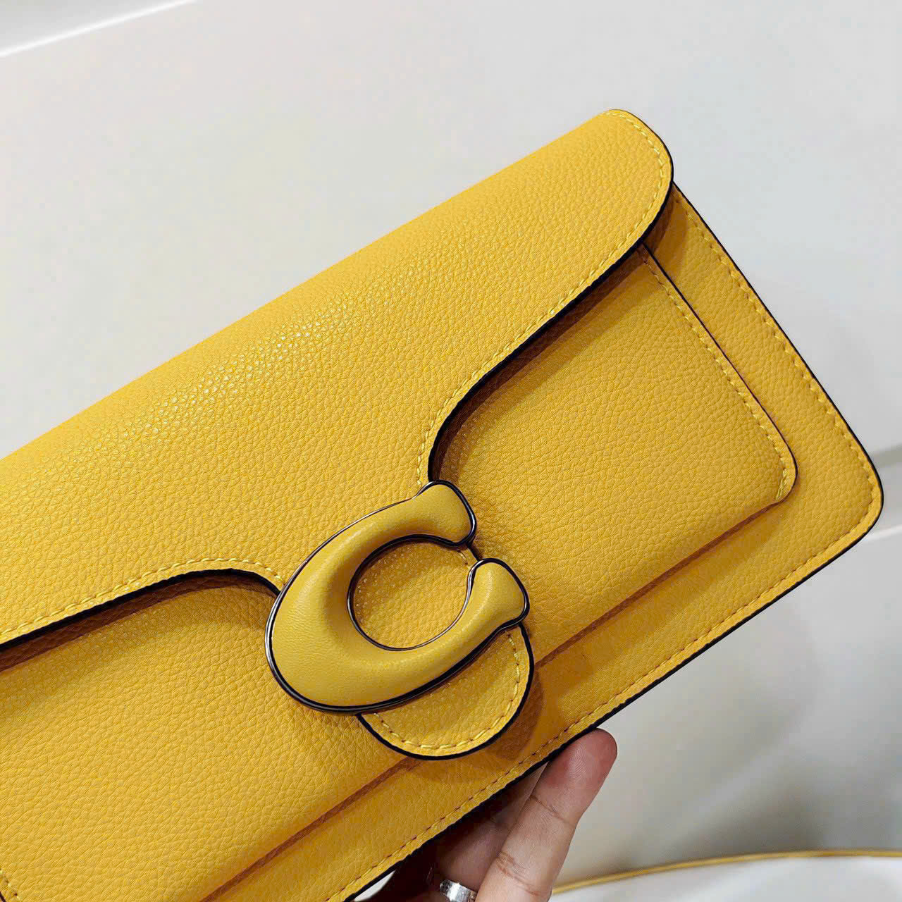 Túi Coach Tabby 26 Shoulder Bag Canary Yellow CH735 1