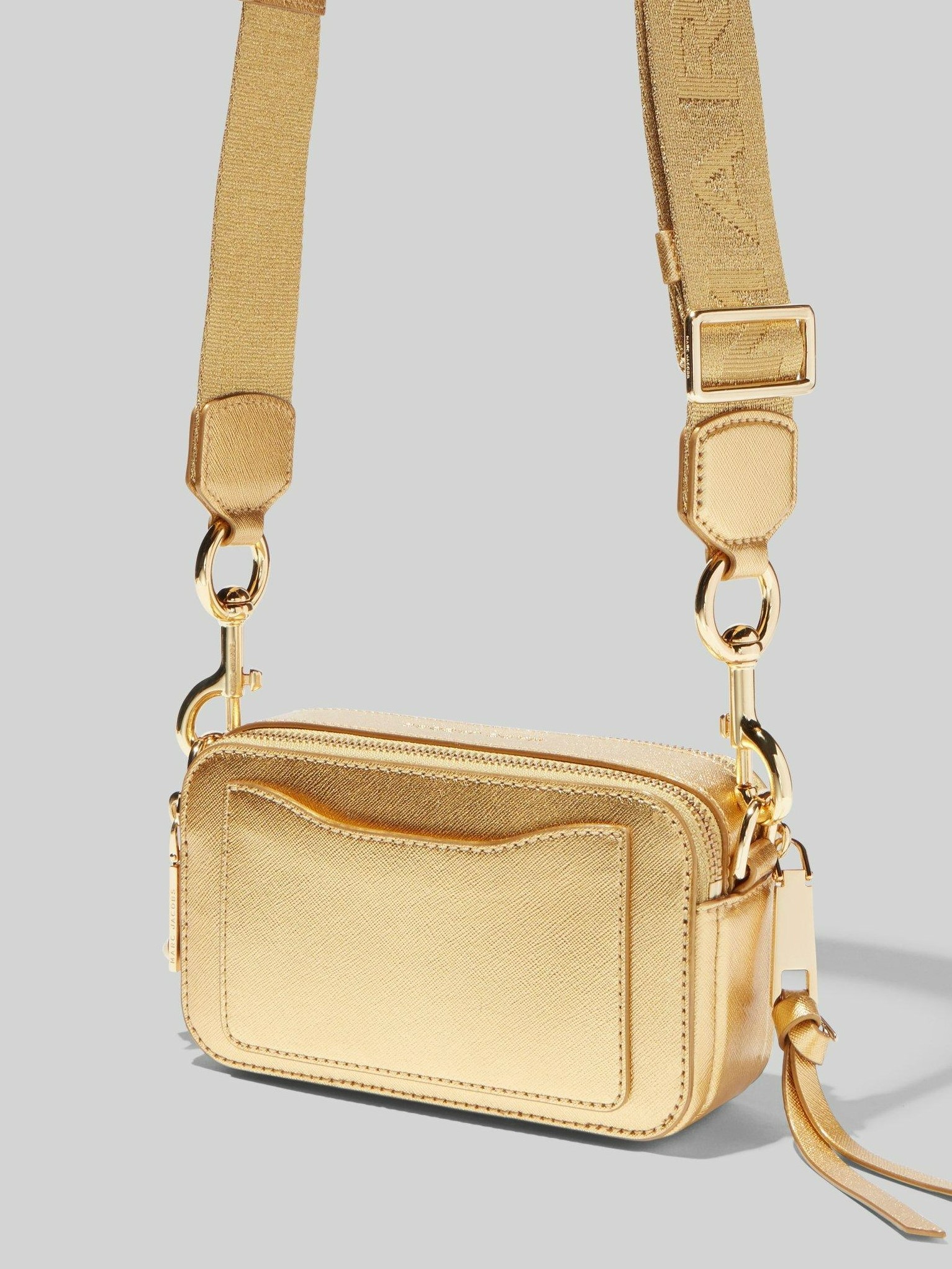 Túi xách nữ màu vàng ánh kim Marc Jacobs The Snapshot Metallic Gold Camera Bag 15