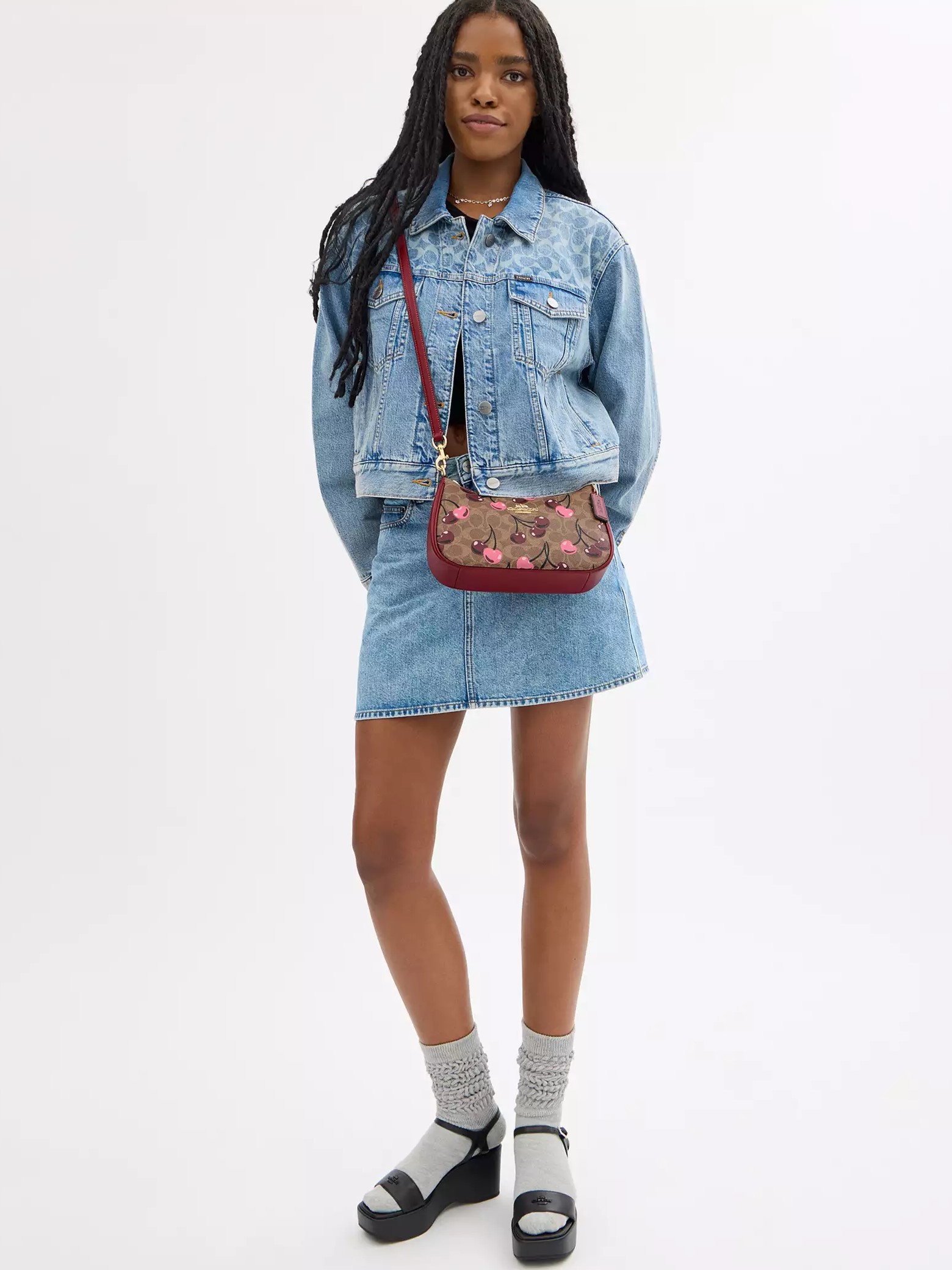 Túi kẹp nách Coach Teri Shoulder Bag In Signature Canvas With Cherry Print CY694 4
