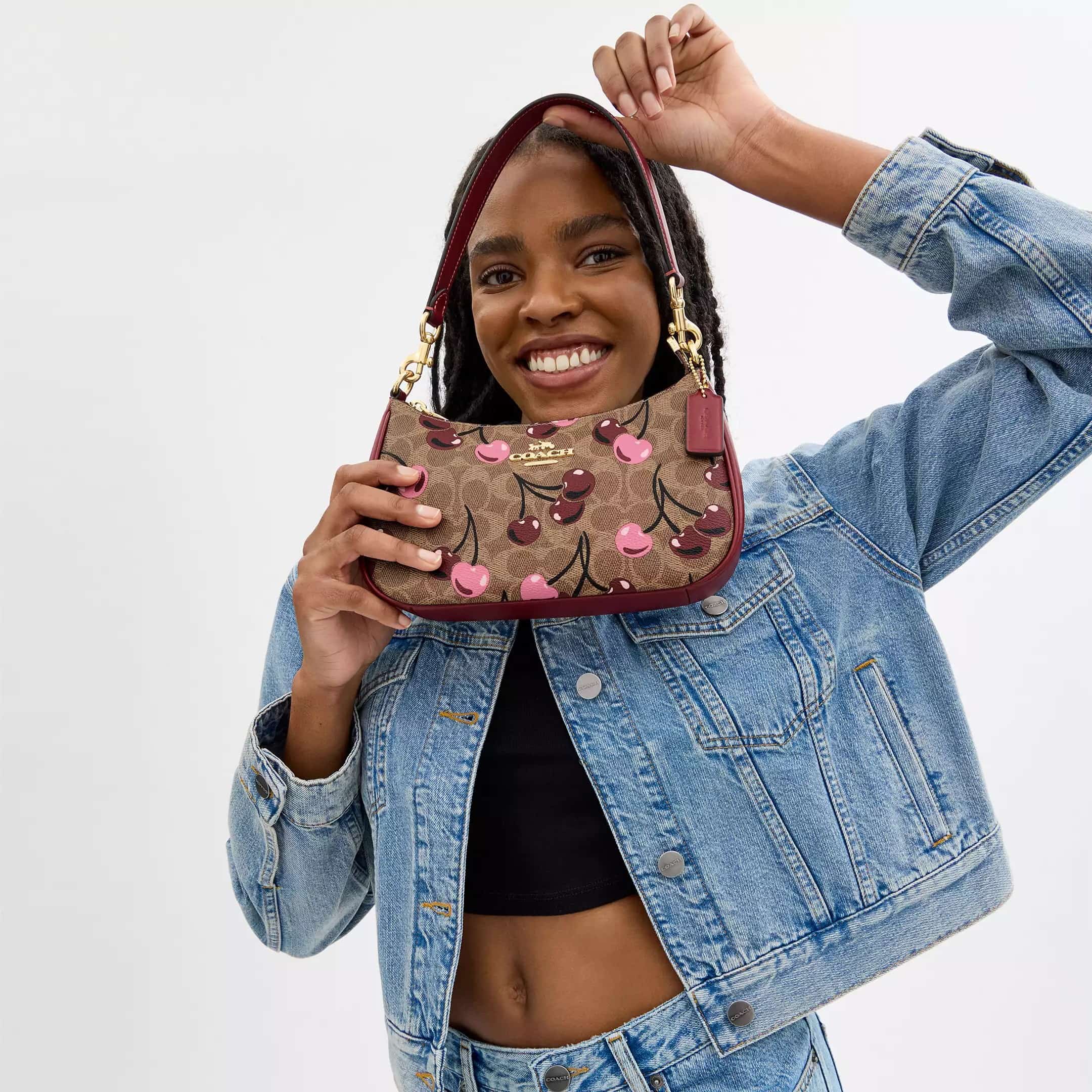 Túi kẹp nách Coach Teri Shoulder Bag In Signature Canvas With Cherry Print CY694 7