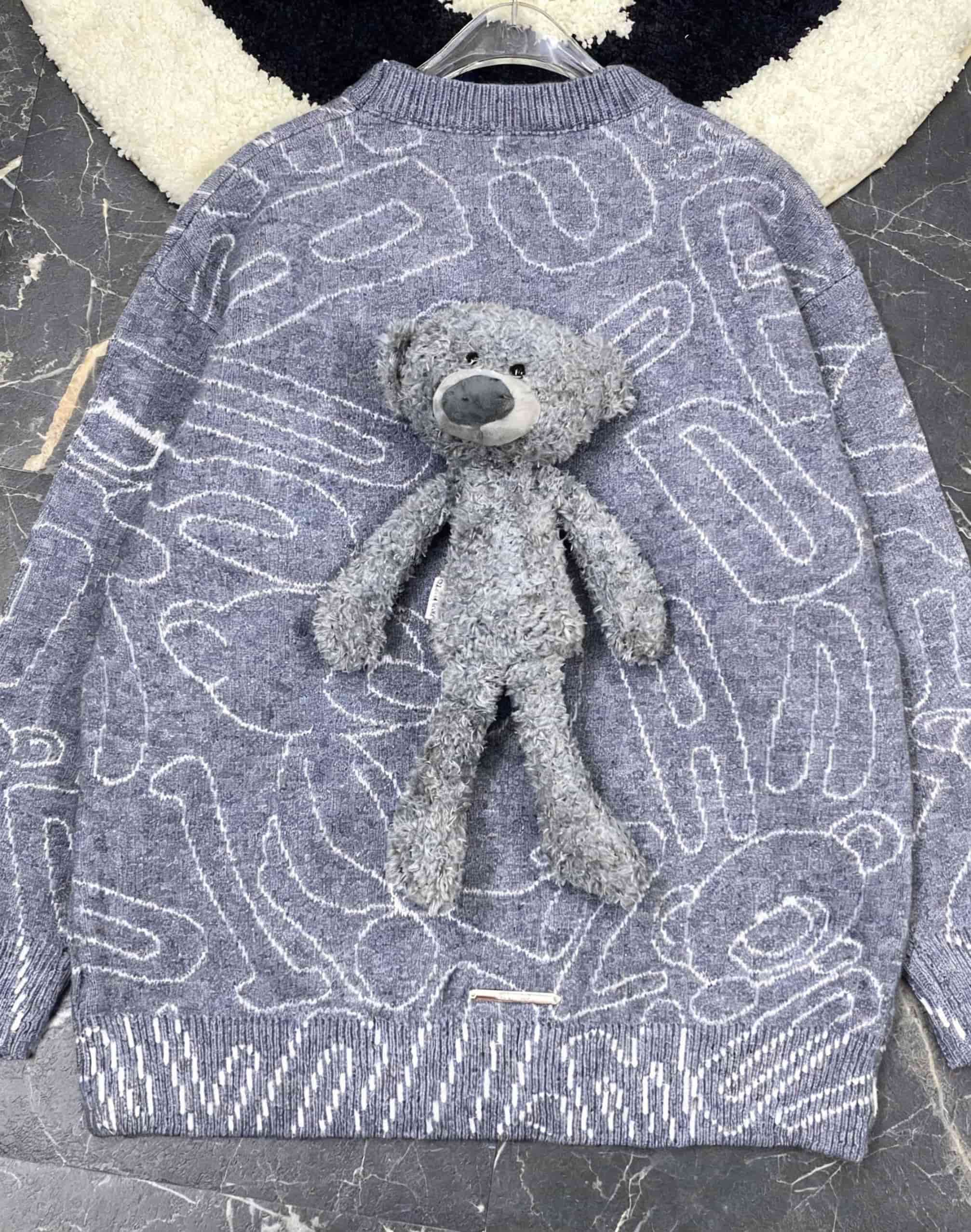 Áo gấu 13DE Marzo Bear Logo Sketch Jumper Grey 3