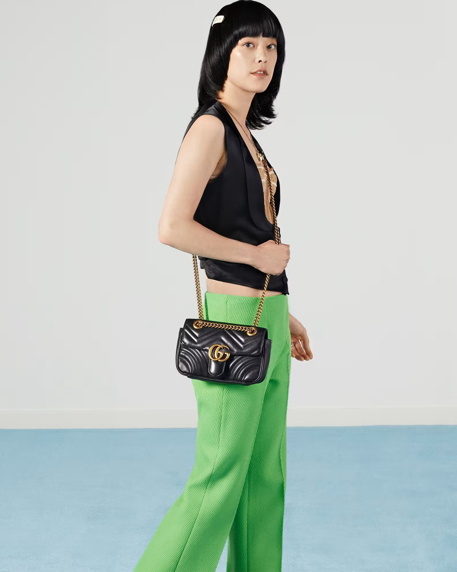 Túi đeo chéo nữ Gucci GG Marmont Matelasse Leather Mini Bag Size 22