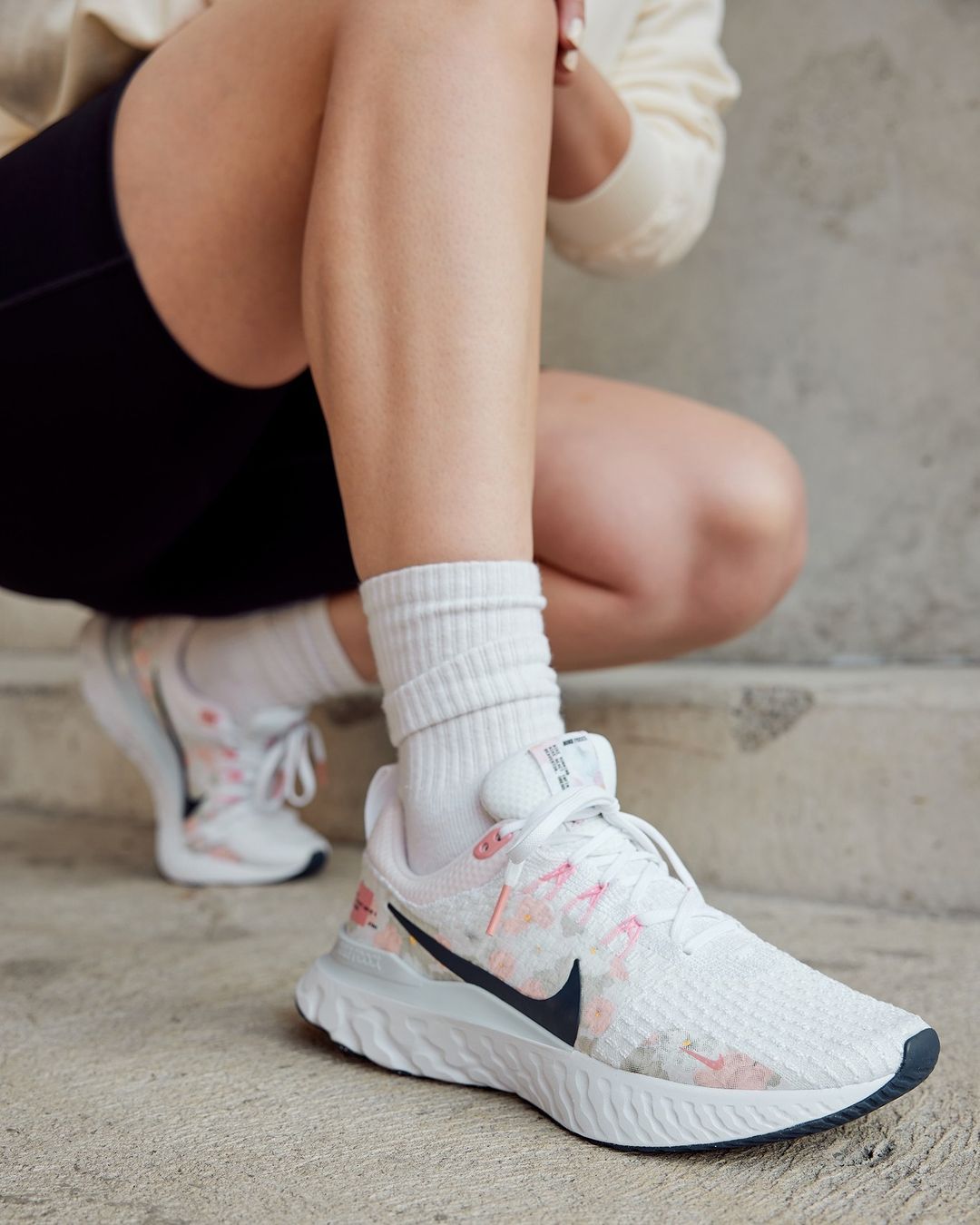 GIÀY NIKE NỮ REACT INFINITY 3 PREMIUM WHITE PEARL PINK WOMENS ROAD RUNNING SHOES FD4151-100 6