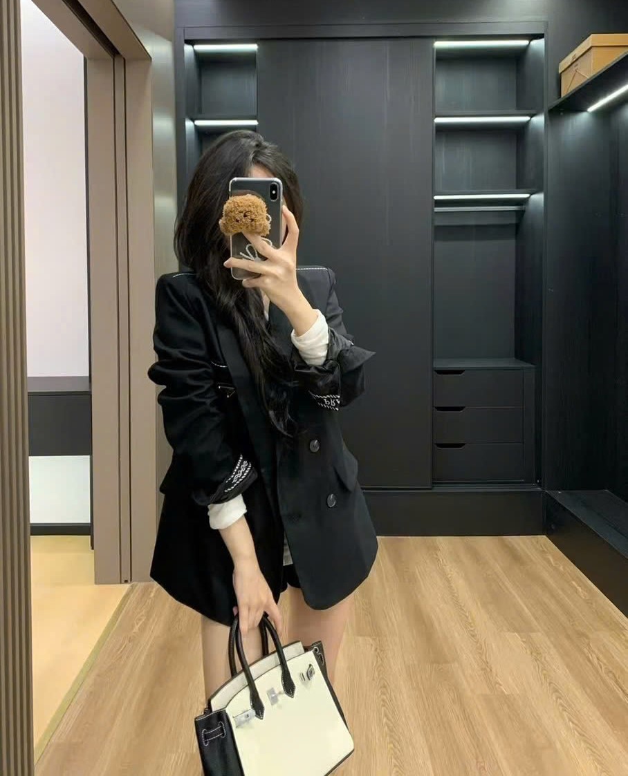 Áo khoác vest đen tay dài phối trắng Prada 4
