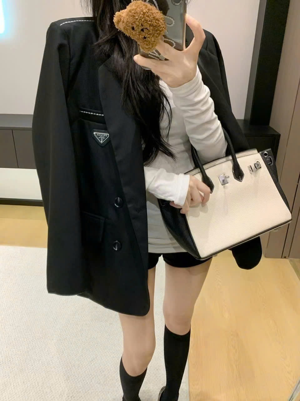 Áo khoác vest đen tay dài phối trắng Prada 8
