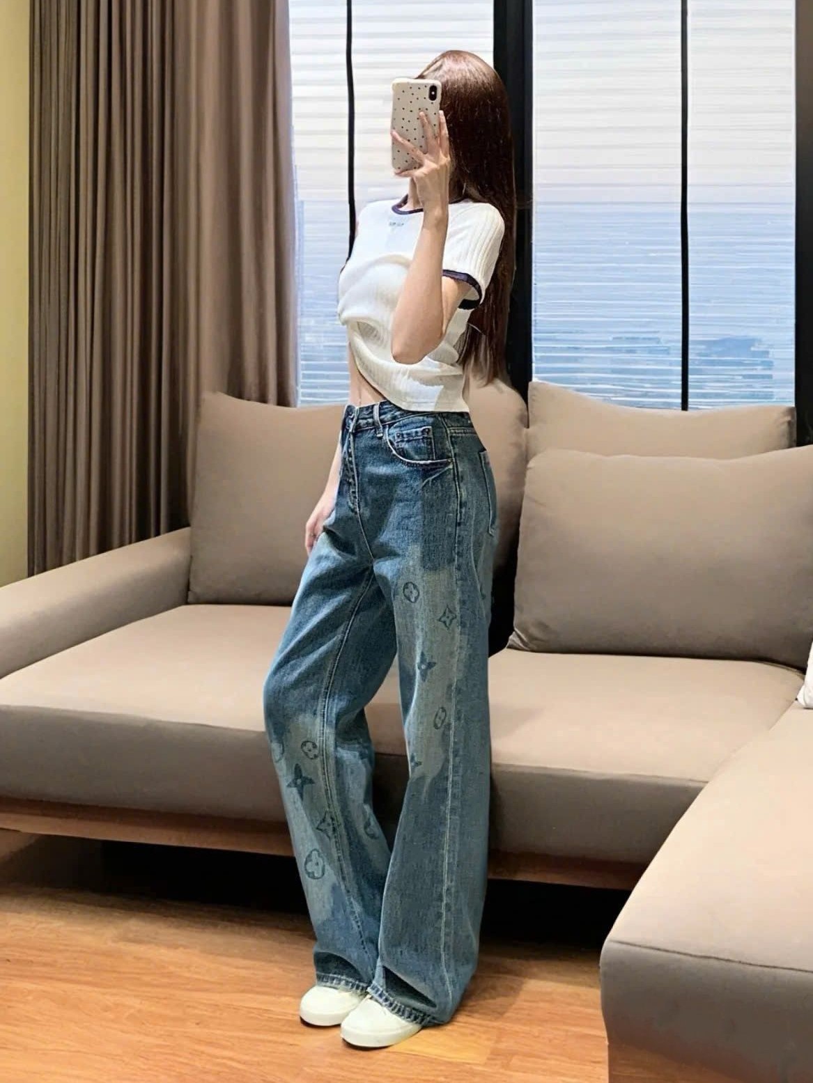 Quần jean dài suông Louis Vuitton 4