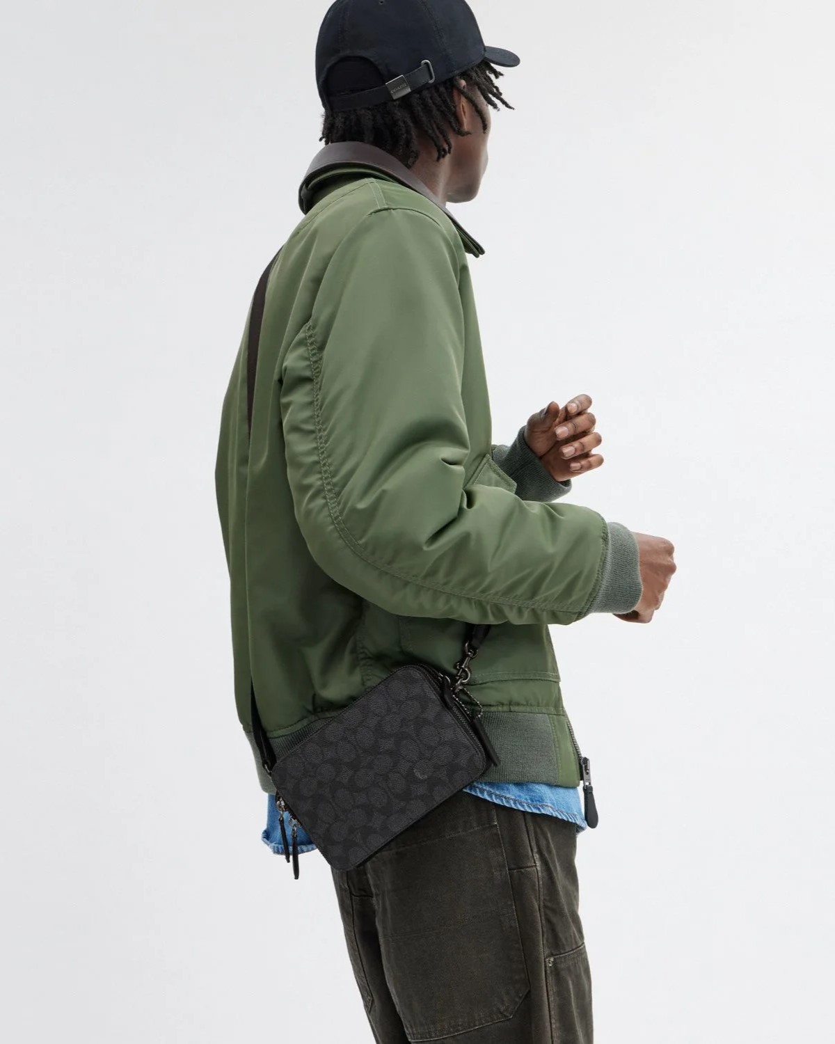 Túi Coach Charter Crossbody 19 In Signature Canvas CR783 3