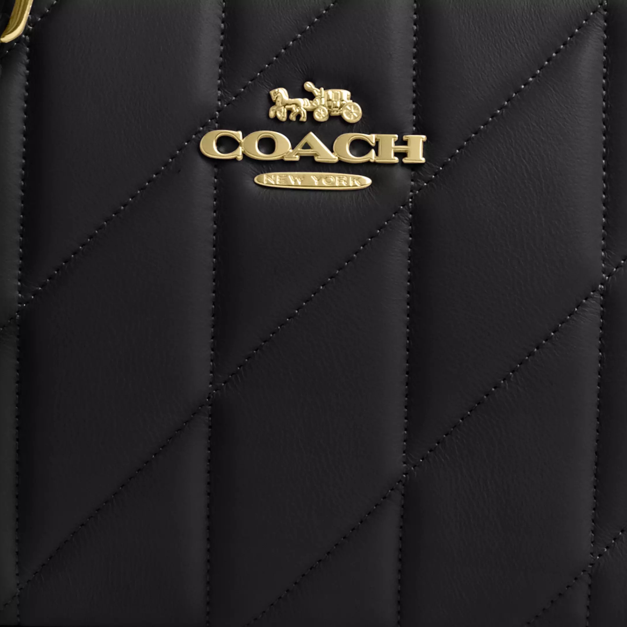 Túi Coach nữ Mini Jamie Camera Bag With Quilting Black CY779 1