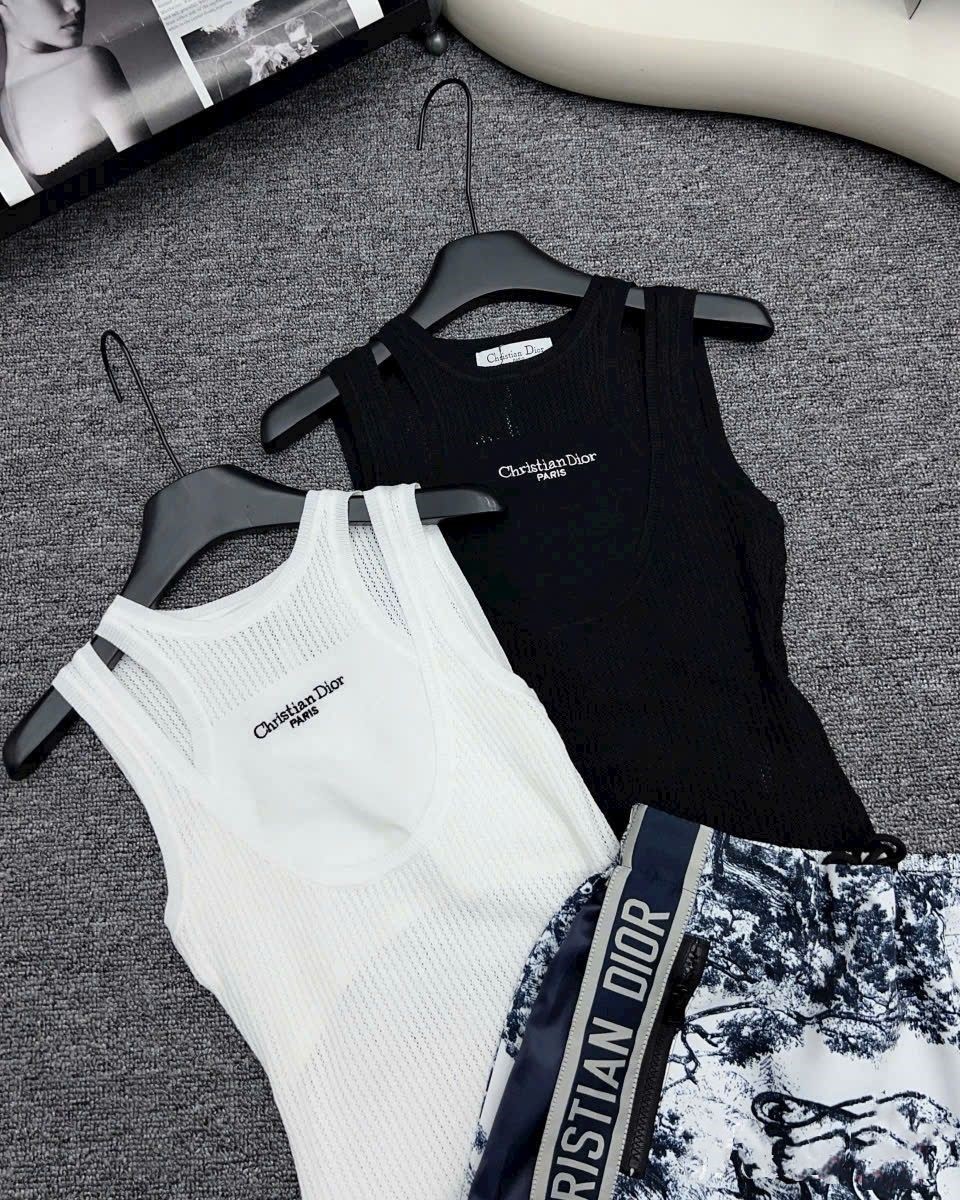 Set áo thun ba lỗ nữ váy ngắn họa tiết Dior 1