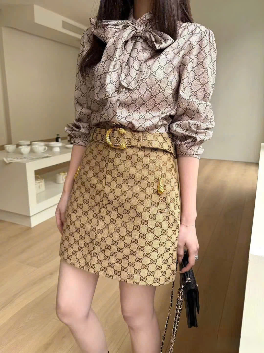 Váy ngắn Gucci nữ kèm thắt lưng họa tiết hãng 4