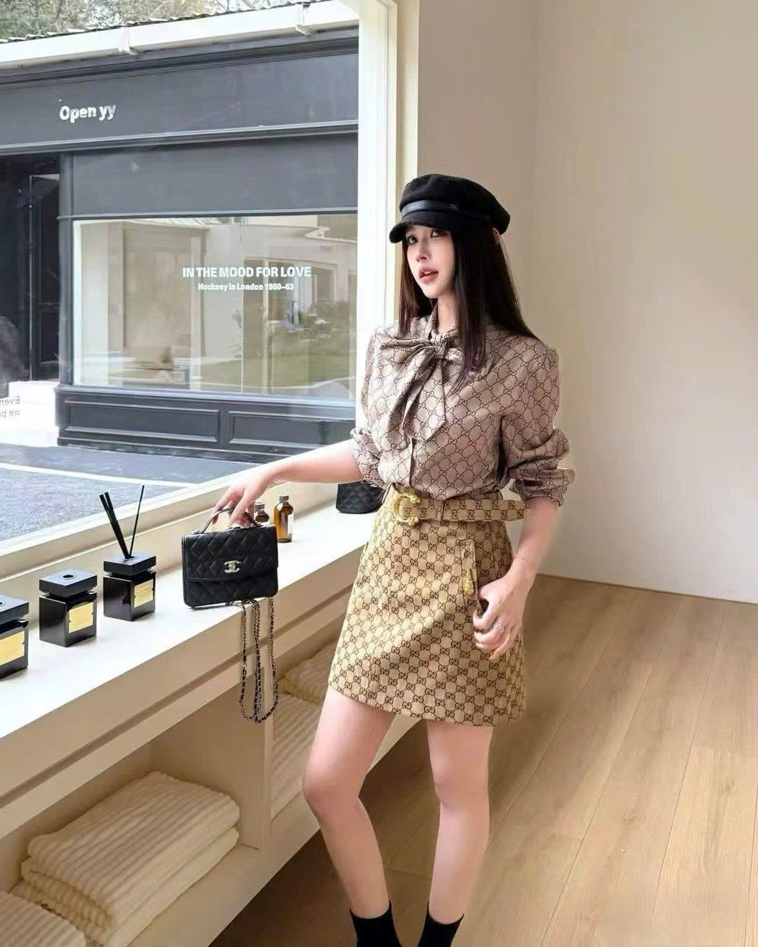 Váy ngắn Gucci nữ kèm thắt lưng họa tiết hãng 6