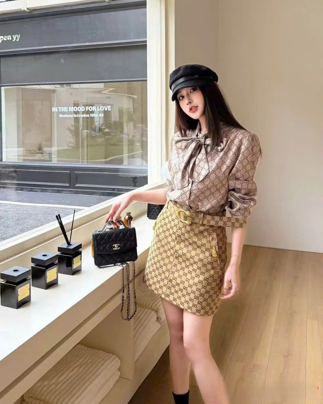 Váy ngắn Gucci nữ kèm thắt lưng họa tiết hãng 9