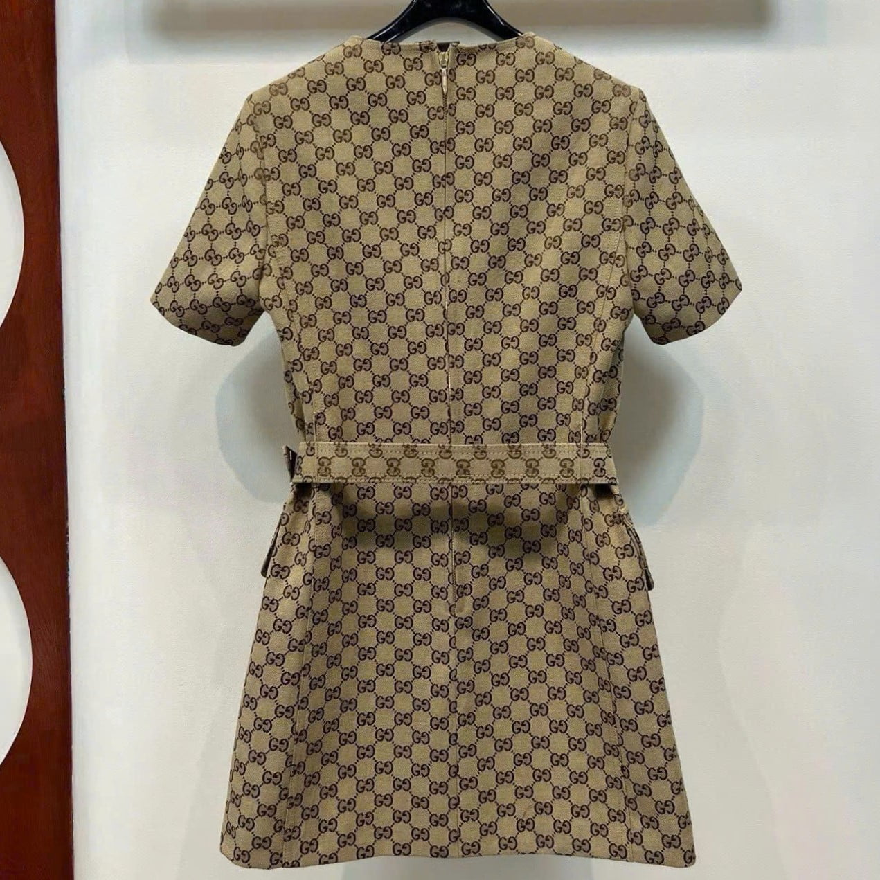 Áo đầm nữ nâu Gucci họa tiết hãng kèm thắt lưng 6
