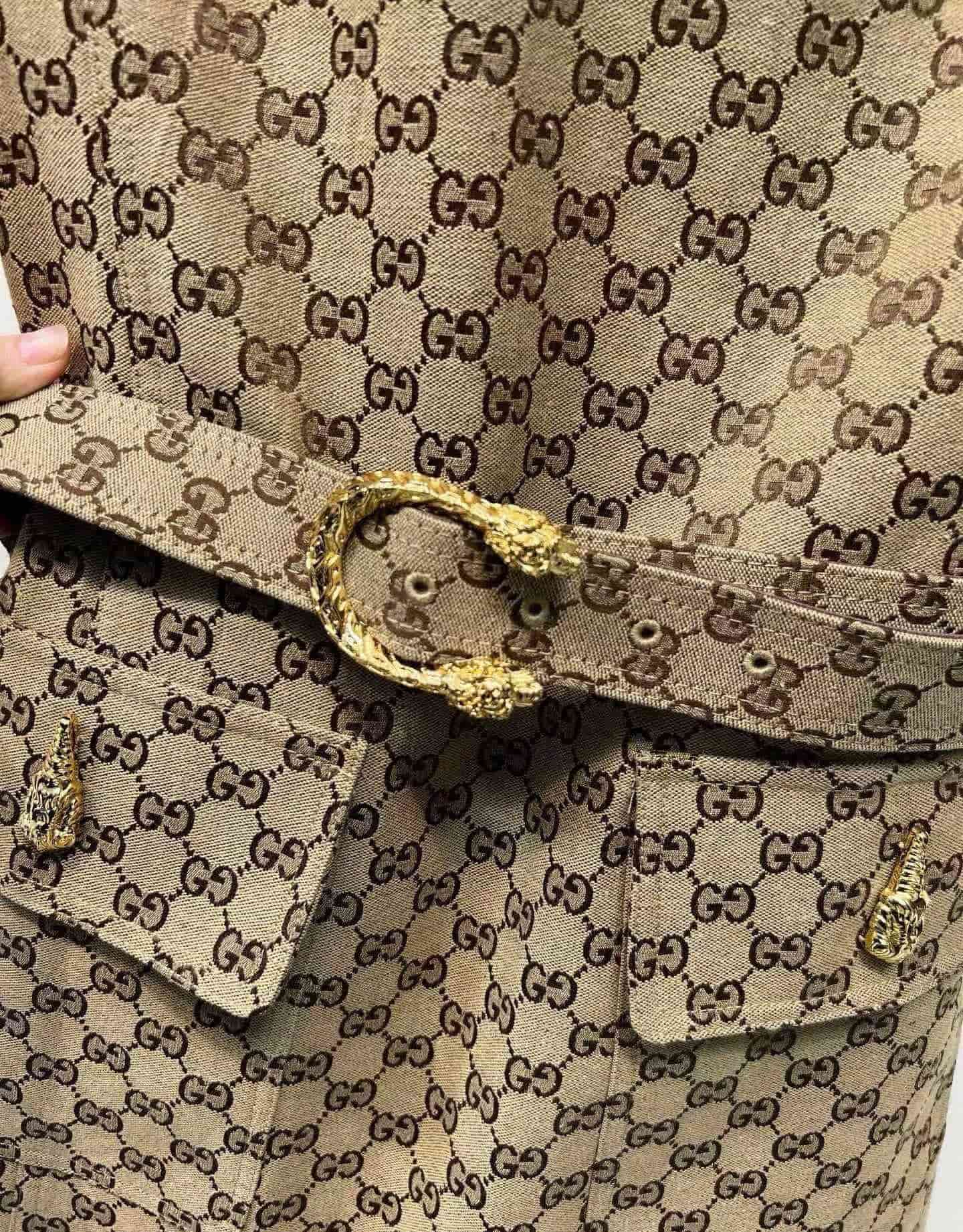 Áo đầm nữ nâu Gucci họa tiết hãng kèm thắt lưng 10