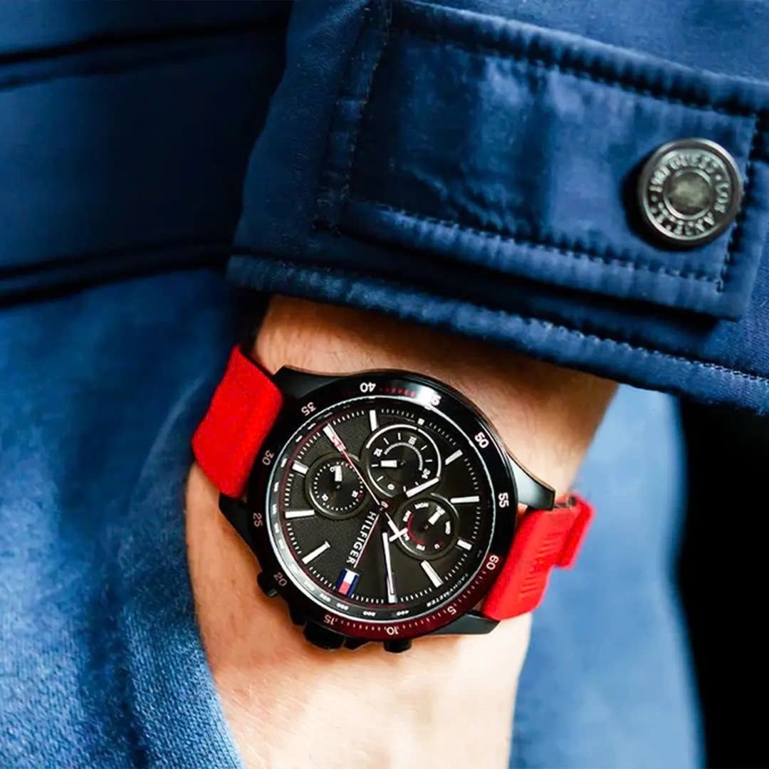 Đồng Hồ Nam Tommy Hilfiger Bank Mens Watch Red Silicone Strap TH1791722 1