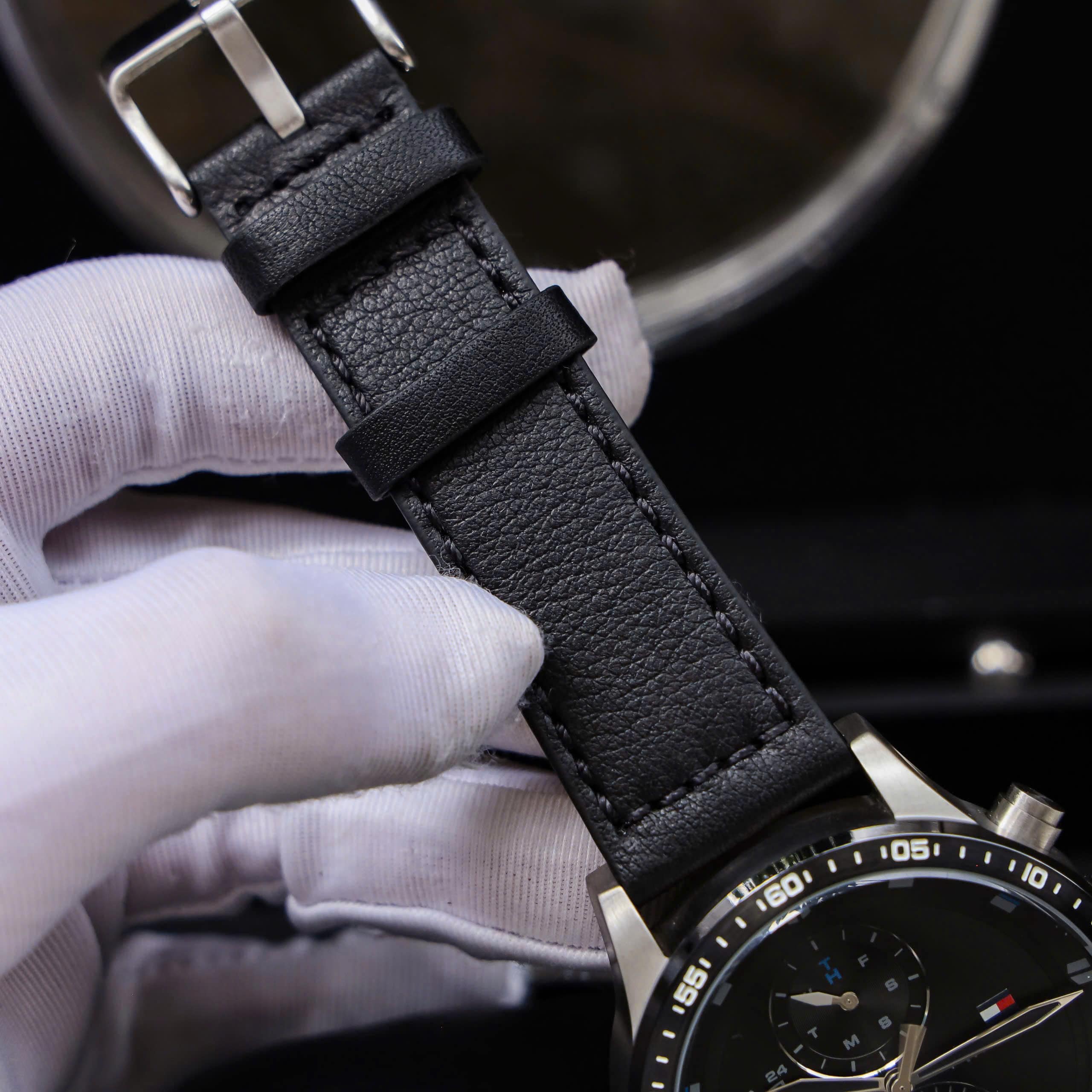 Đồng Hồ Nam Tommy Hilfiger Mens Watch On The Strap Black 1791810 18