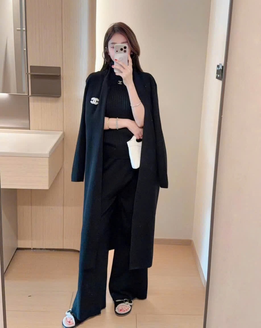 Set bộ len đen 3 sản phẩm Chanel 4