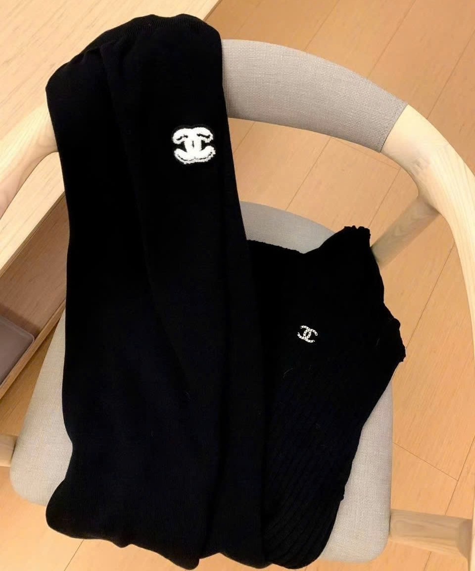 Set bộ len đen 3 sản phẩm Chanel 7