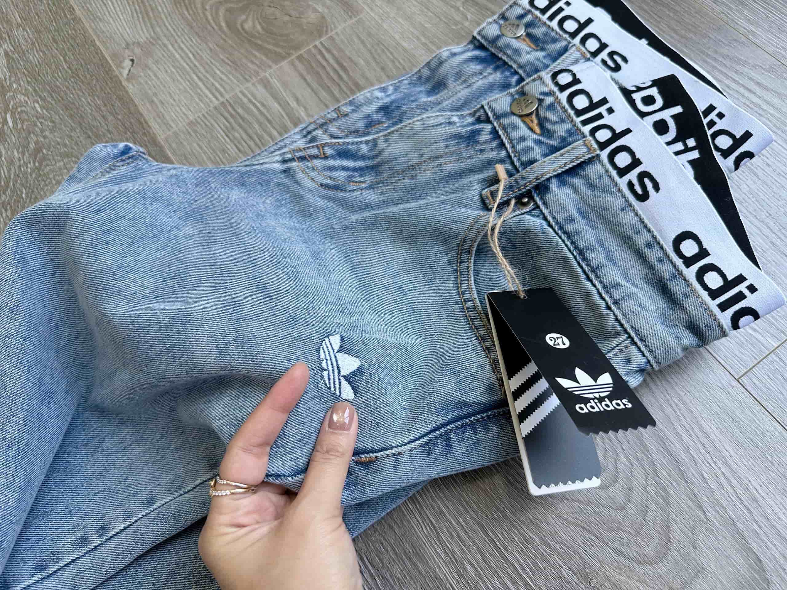 Quần jean suông xanh Adidas 2