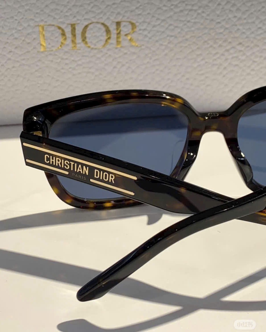 Kính Dior DiorSignature S7F Deep Brown Tortoiseshell-Effect Square Sunglasses 3