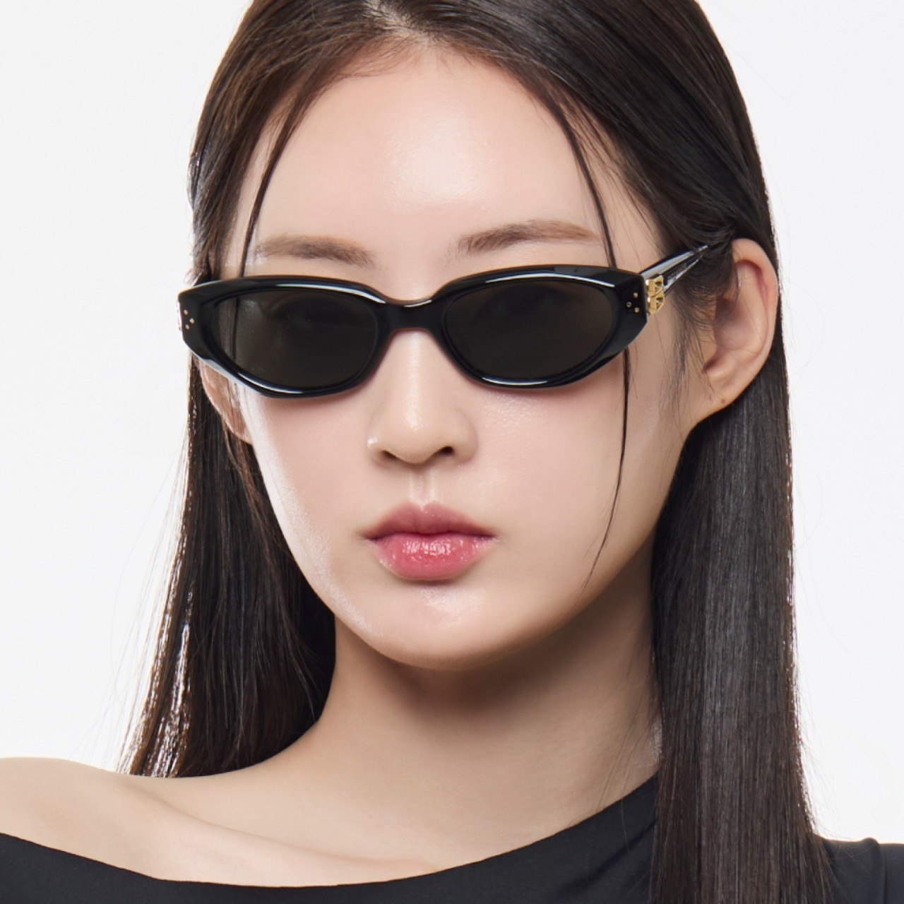 Mắt kính Gentle Monster Duns 01 Modern Cat-Eye Sunglasses In Black Acetate 16