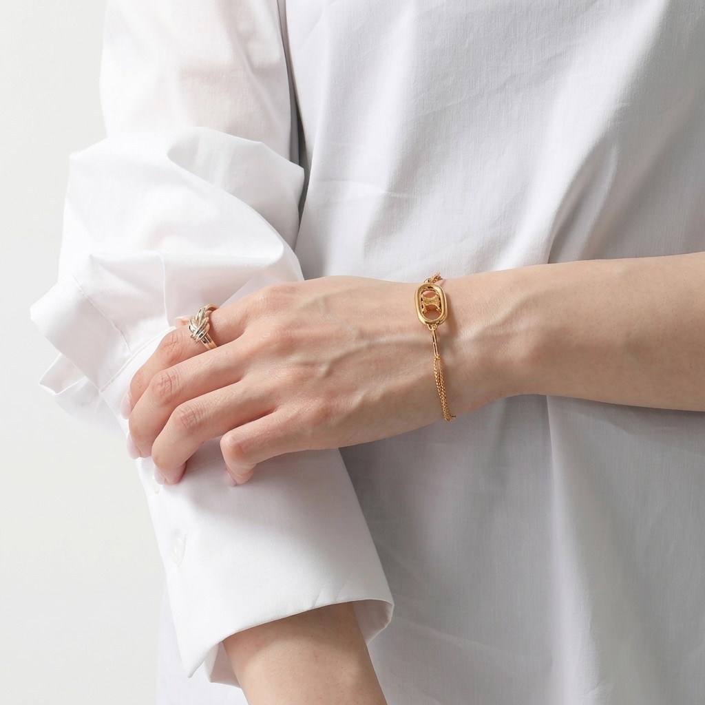Vòng tay Celine Gold Tone Triomphe Suspended Bracelet 5