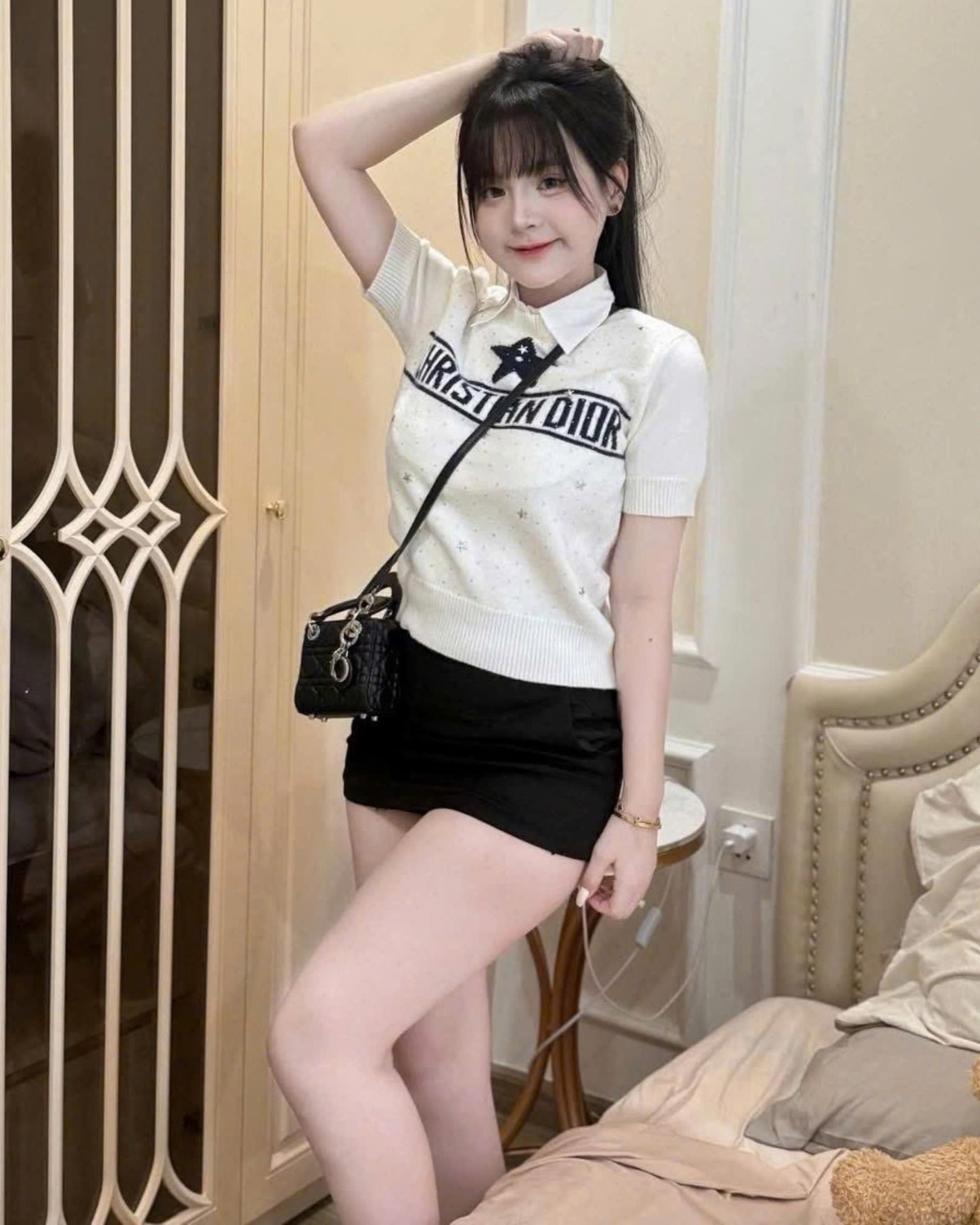 Áo len cổ sơ mi Dior 2