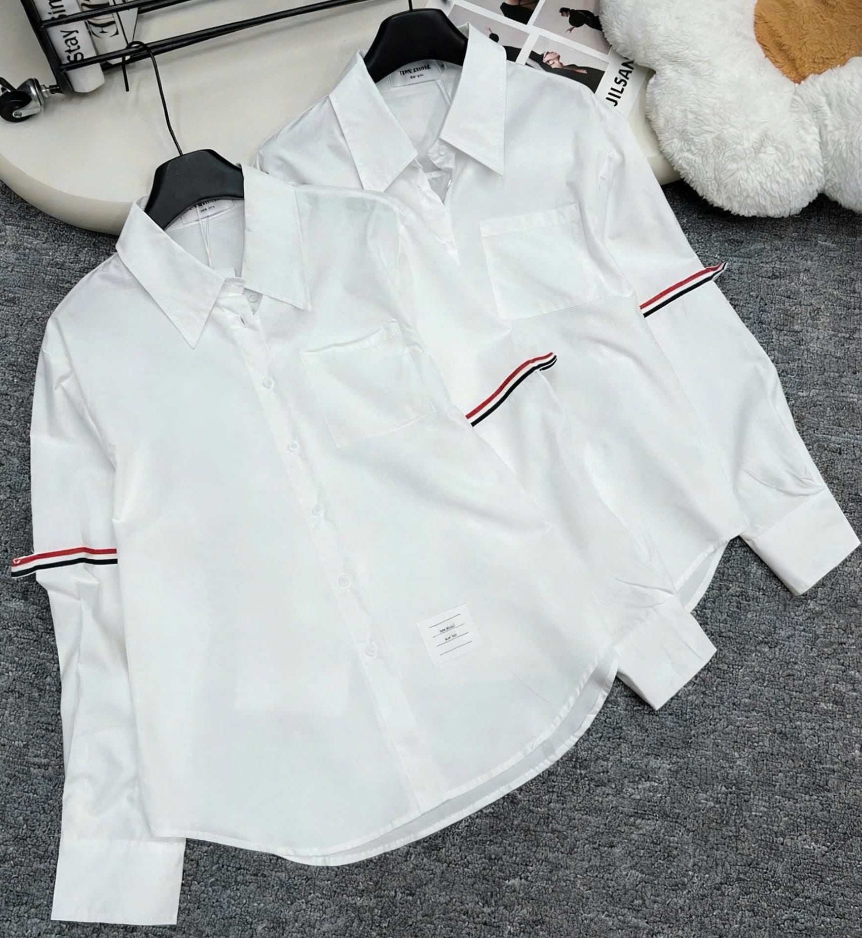 Áo sơ mi trắng tay dài Thom Browne 3