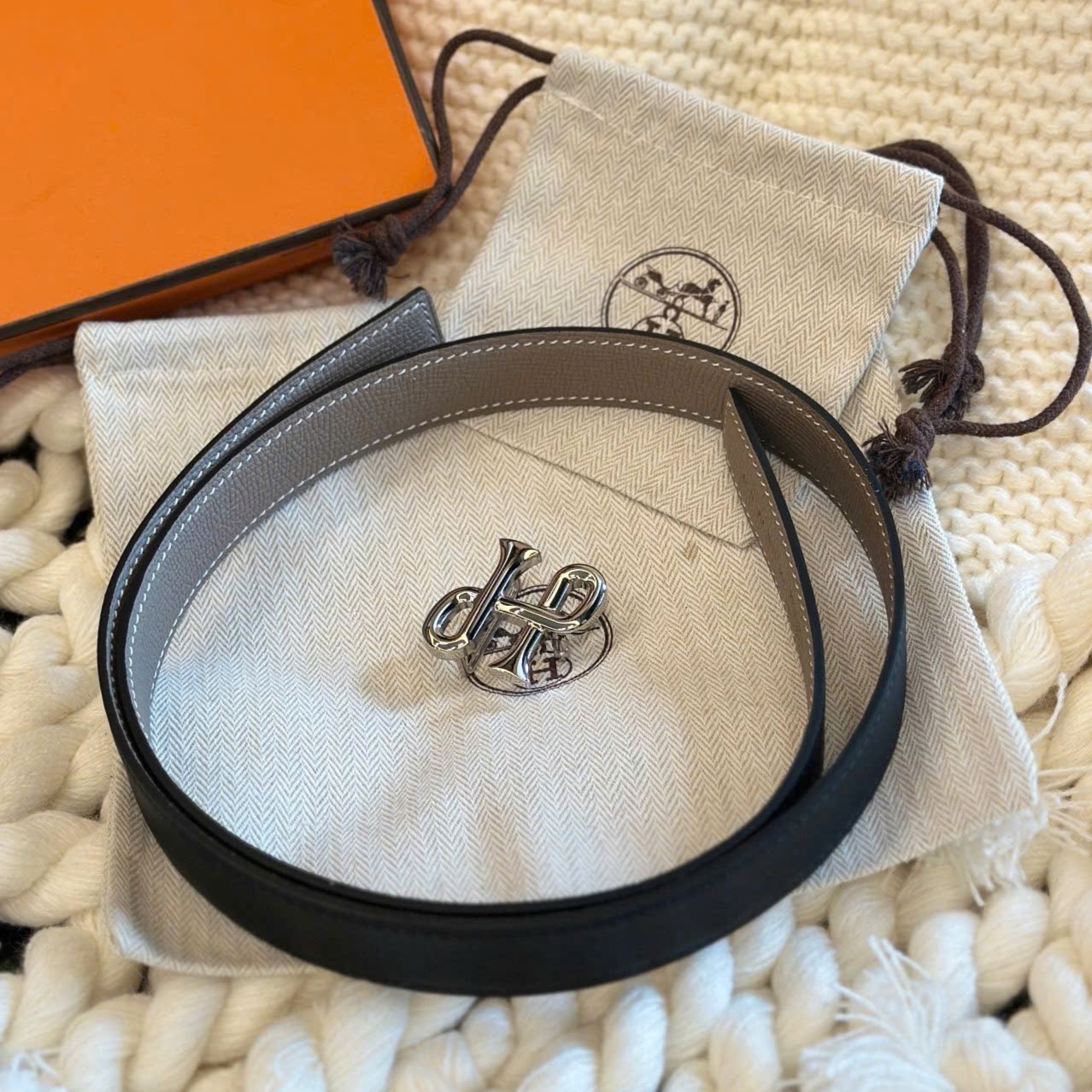 Dây nịt nữ Hermes Cor Baroque Belt Buckle Reversible Leather Strap Étoupe 24 mm 2