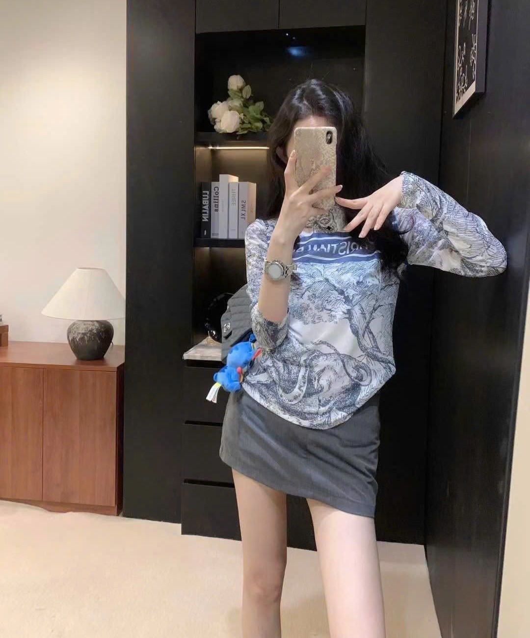 Áo thun nữ giữ nhiệt họa tiết hãng Dior 9