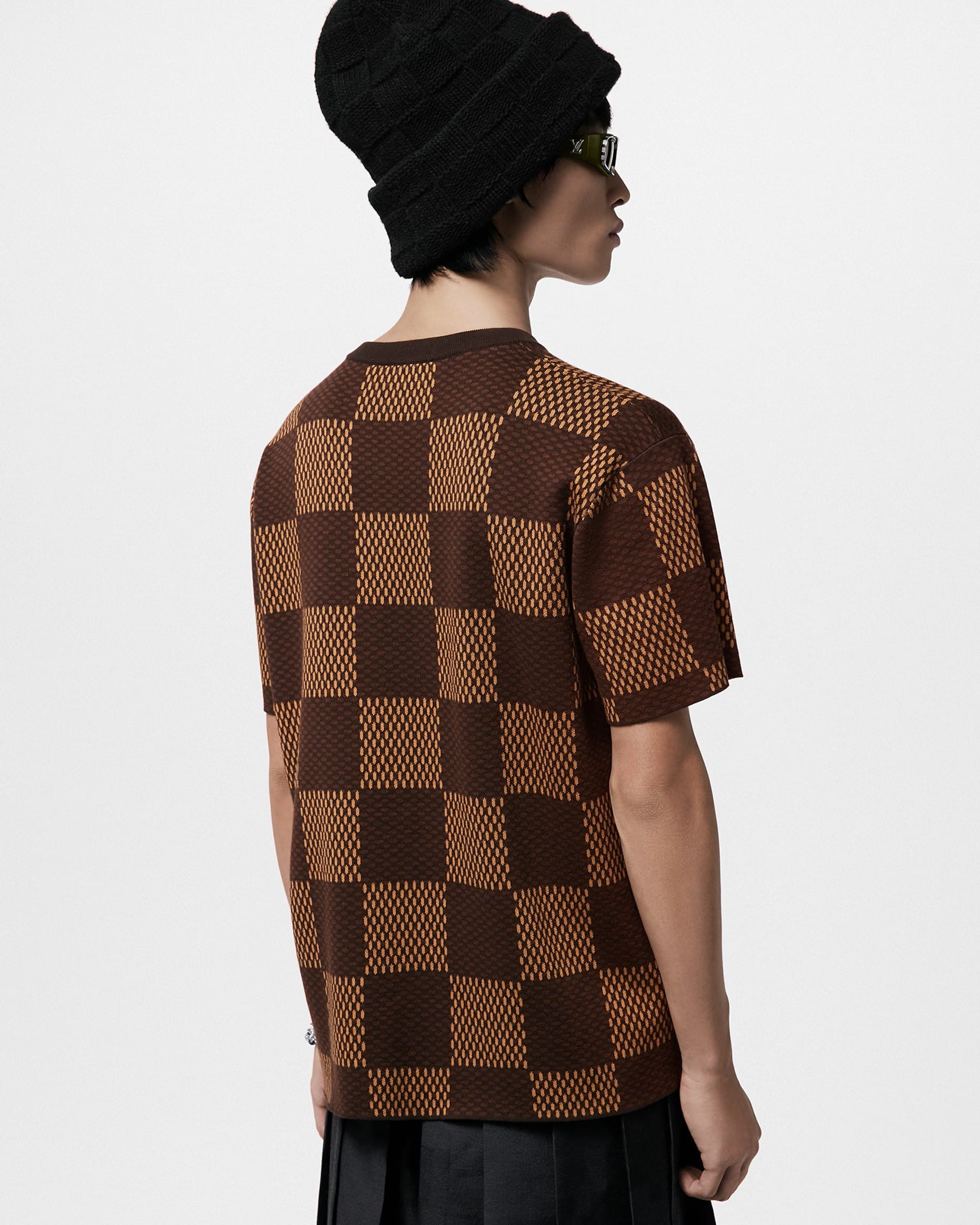 Áo thun LV Louis Vuitton Short-Sleeved Cotton Damier Crewneck With Crystal LV Patch 1AFIUP 8
