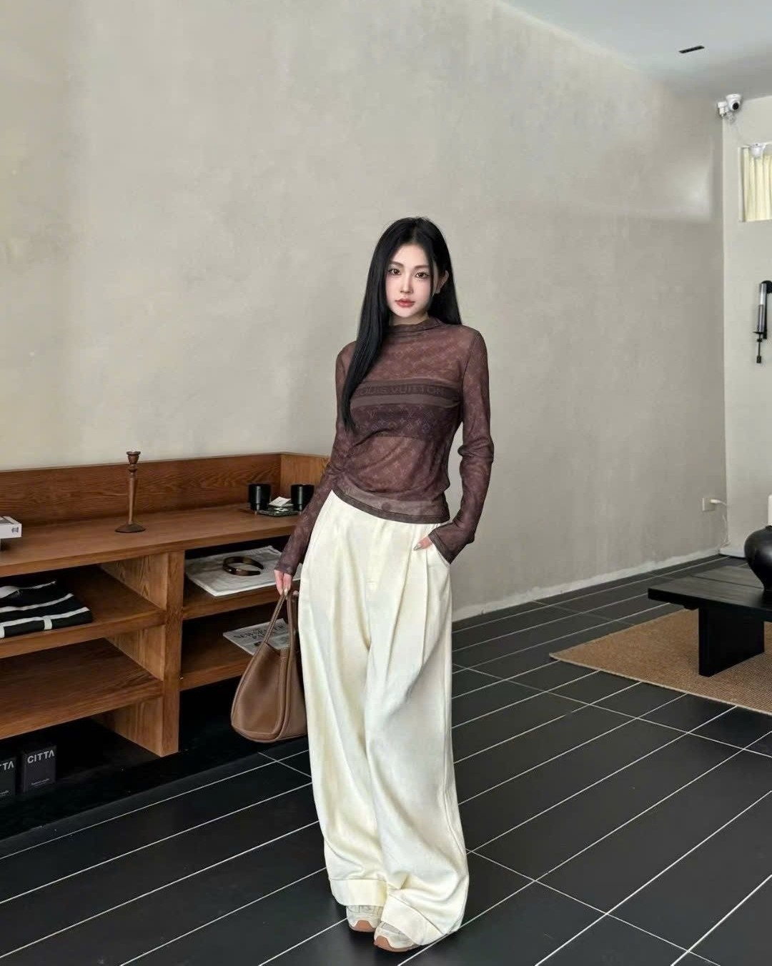 Áo giữ nhiệt nữ LV cổ lọ 1