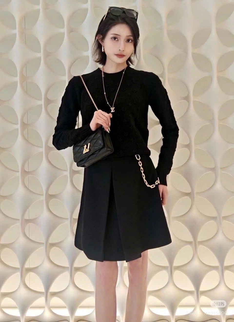 Váy LV Chain Detail A-Line Mini Skirt 5