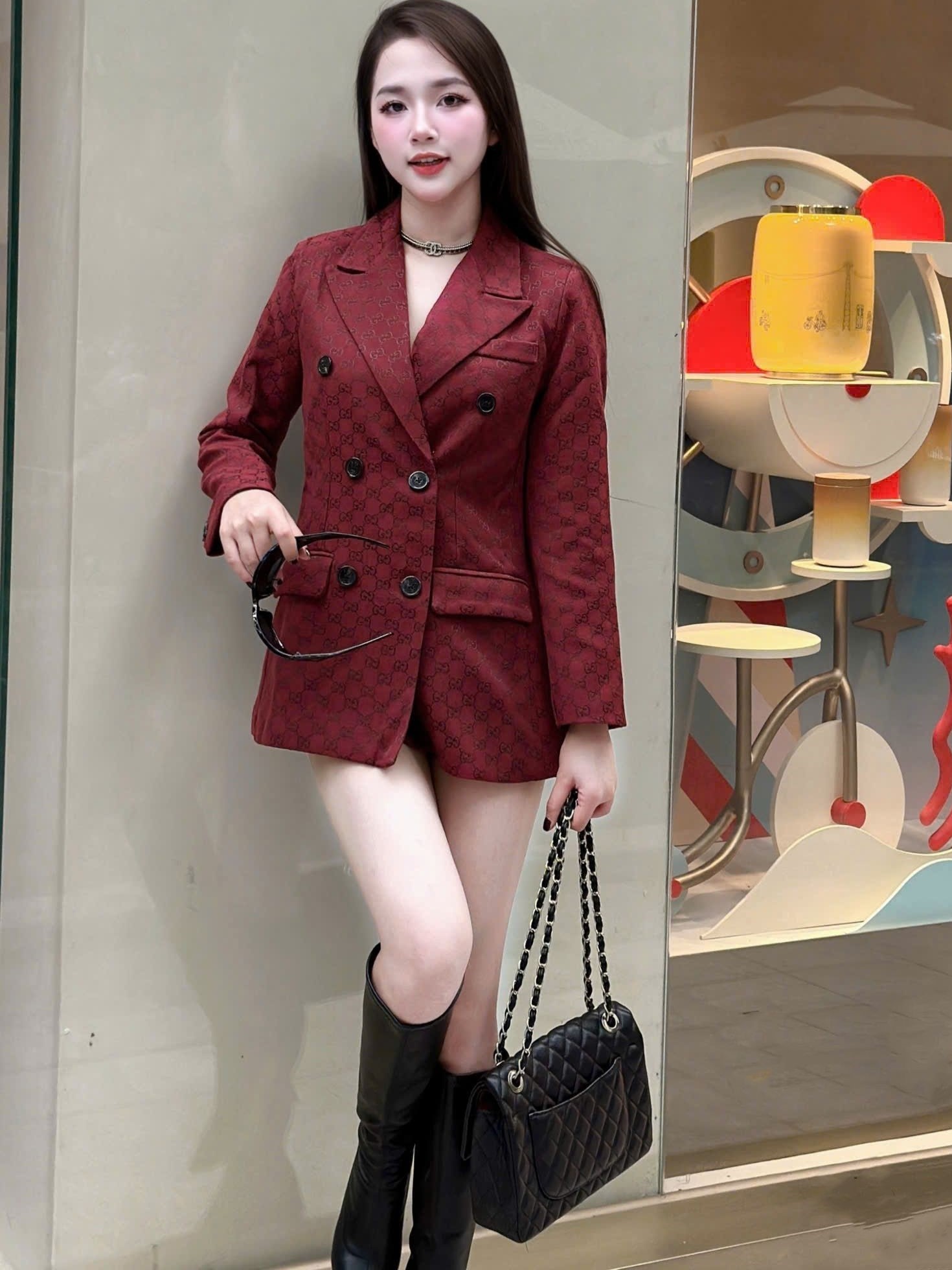 Áo khoác vest đỏ hoa tiết hãng Gucci 10